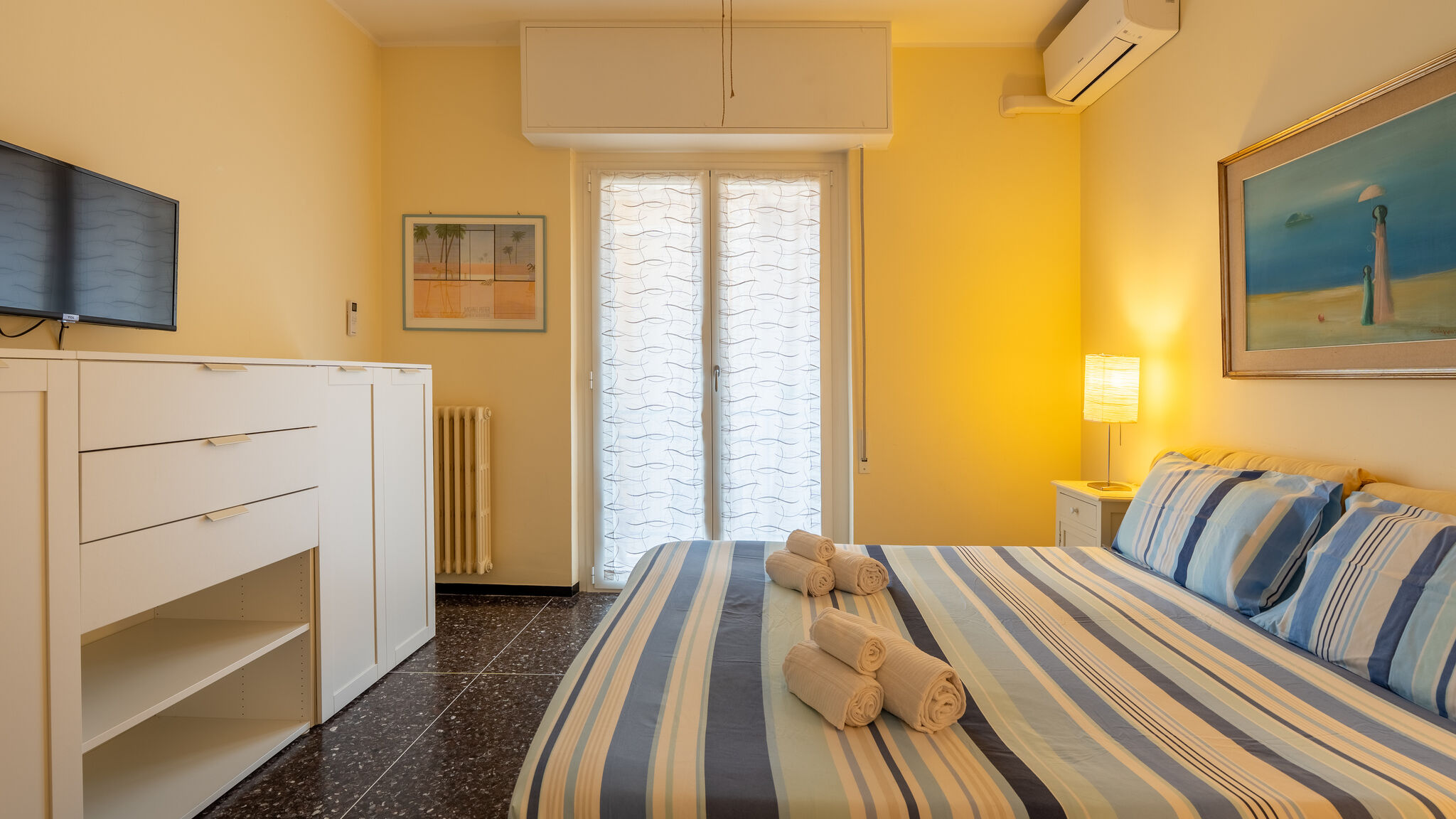 Italianway Spotorno La Stella Marina - 150 metri dal Mare con Box auto