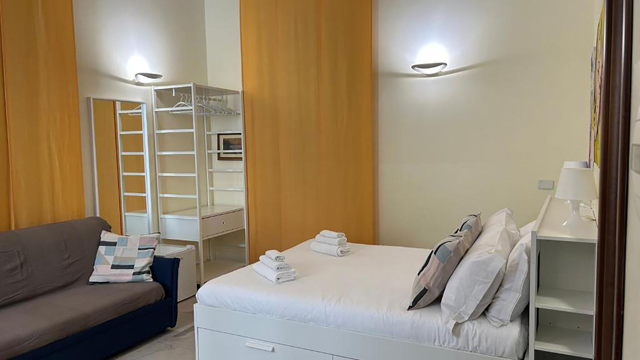 Italianway Roma Independent Rooms by Ghor