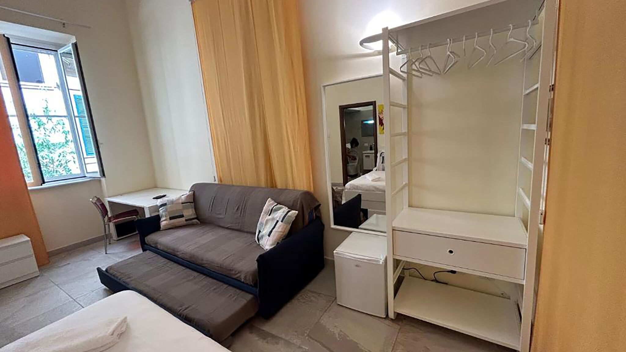 Italianway Roma Independent Rooms by Ghor