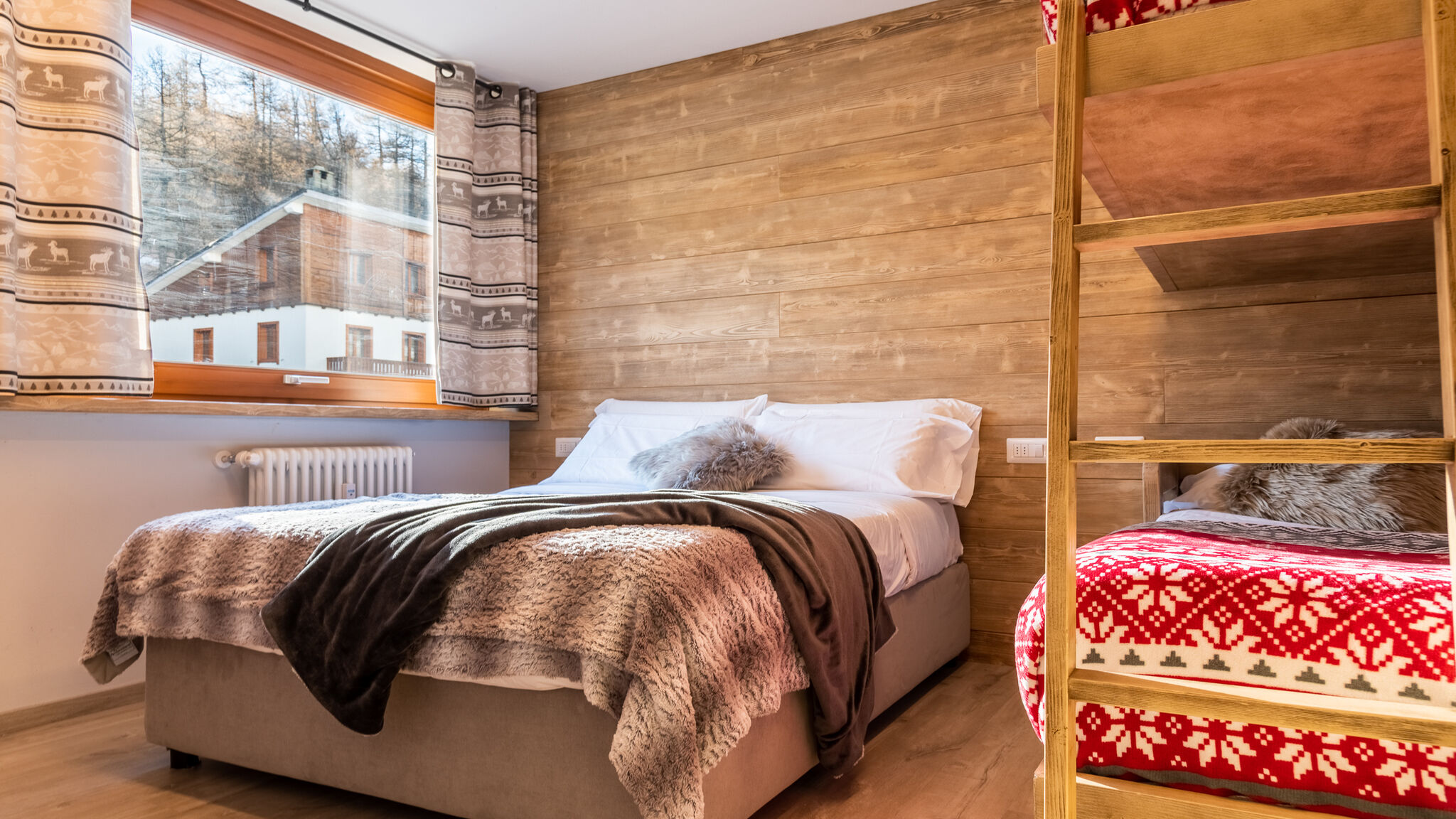 Italianway Valtournenche The Family Crest - Central Cervinia with Balcony 