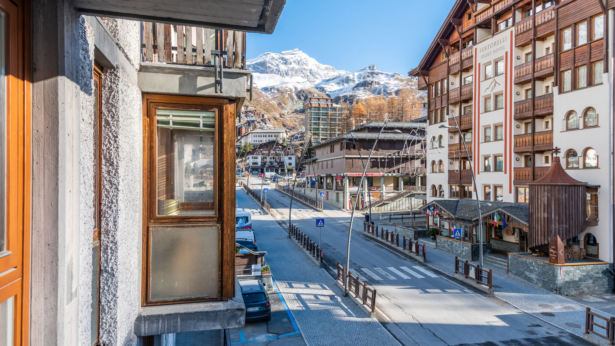 Italianway Valtournenche The Family Crest - Central Cervinia with Balcony 