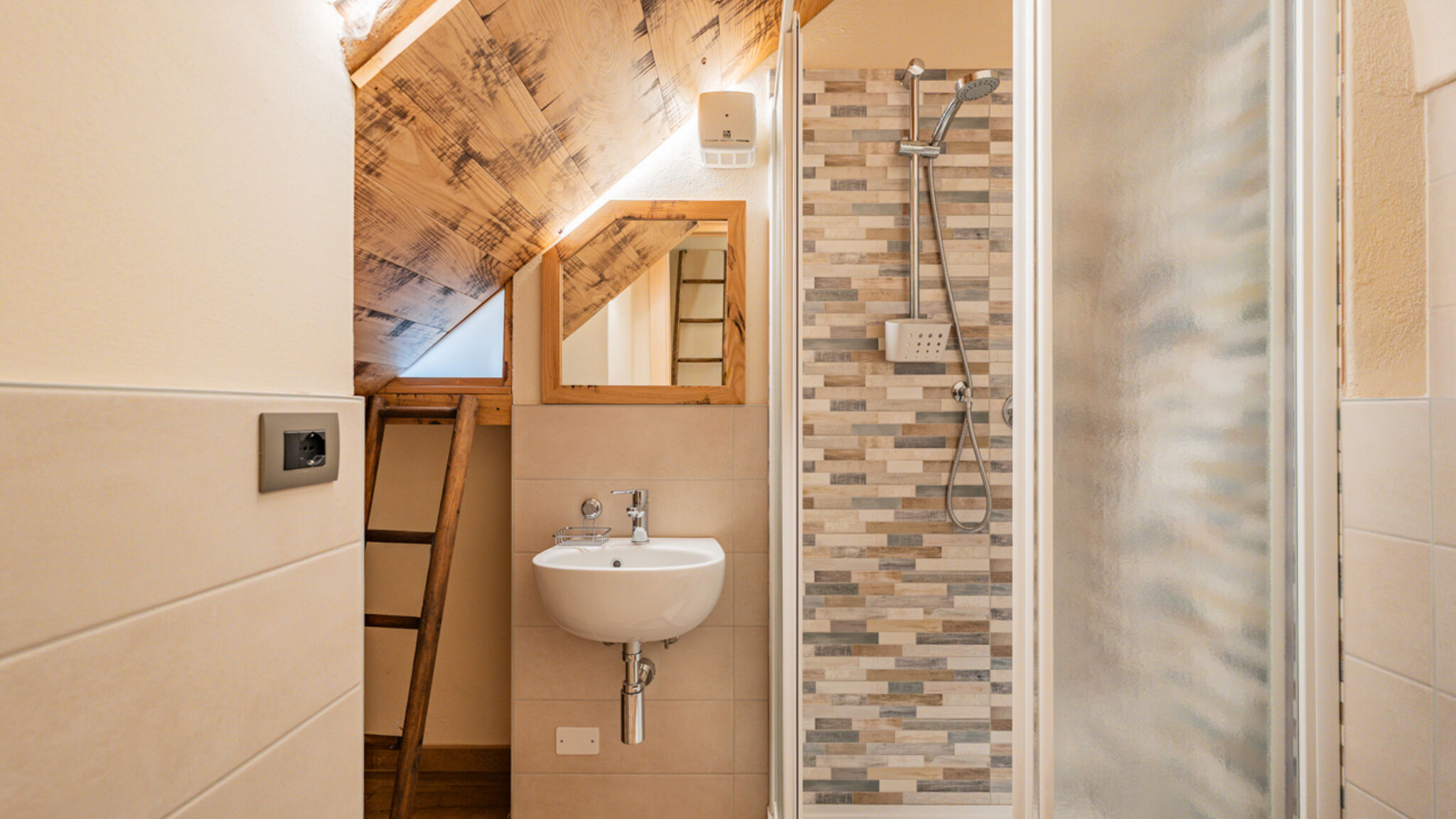 Italianway Villar San Costanzo La Suite del Brocante - Valle Maira