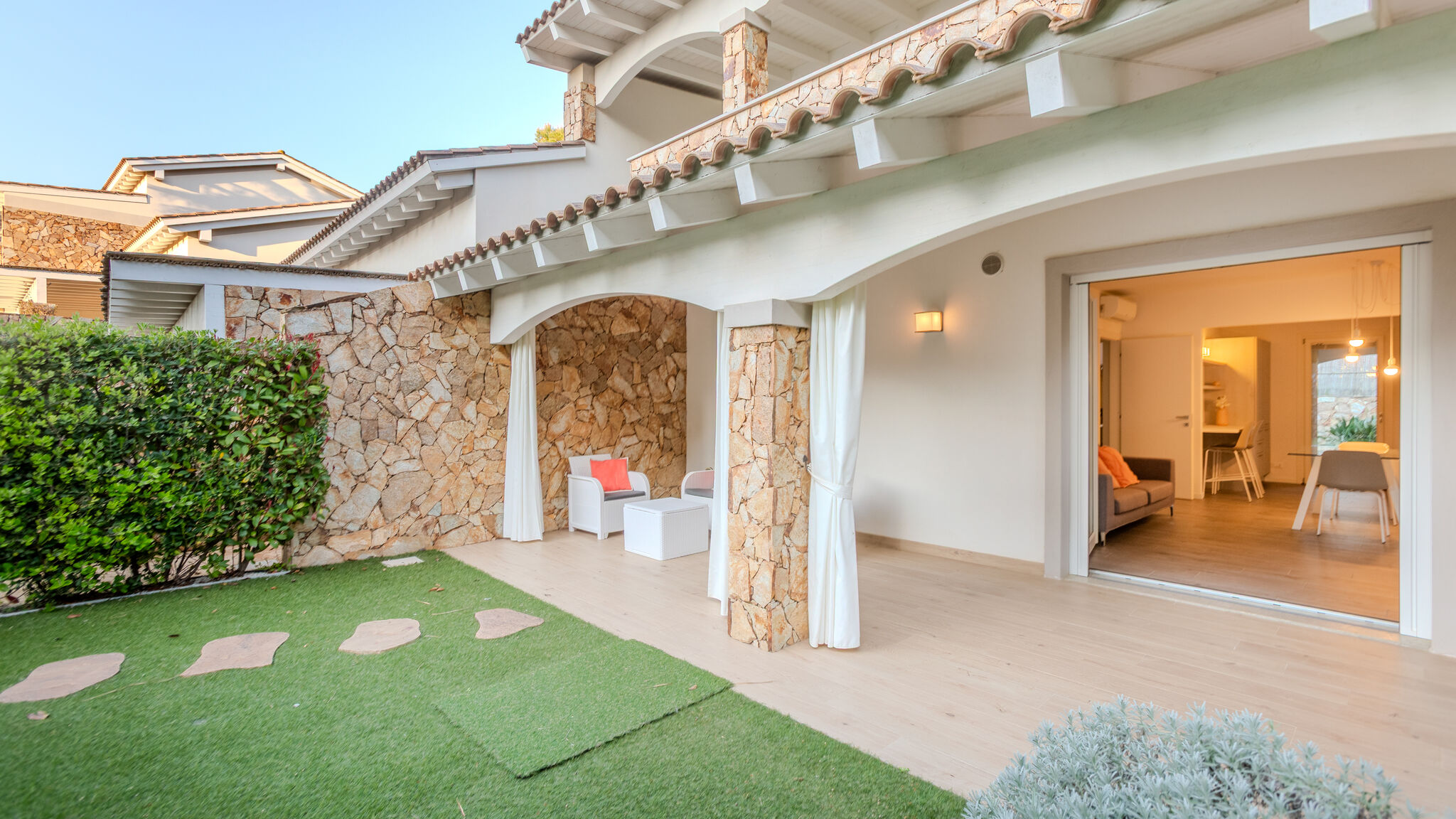 Italianway Sant'Anna Arresi Villa Prestige, Pool & Garden in Luxury Residence