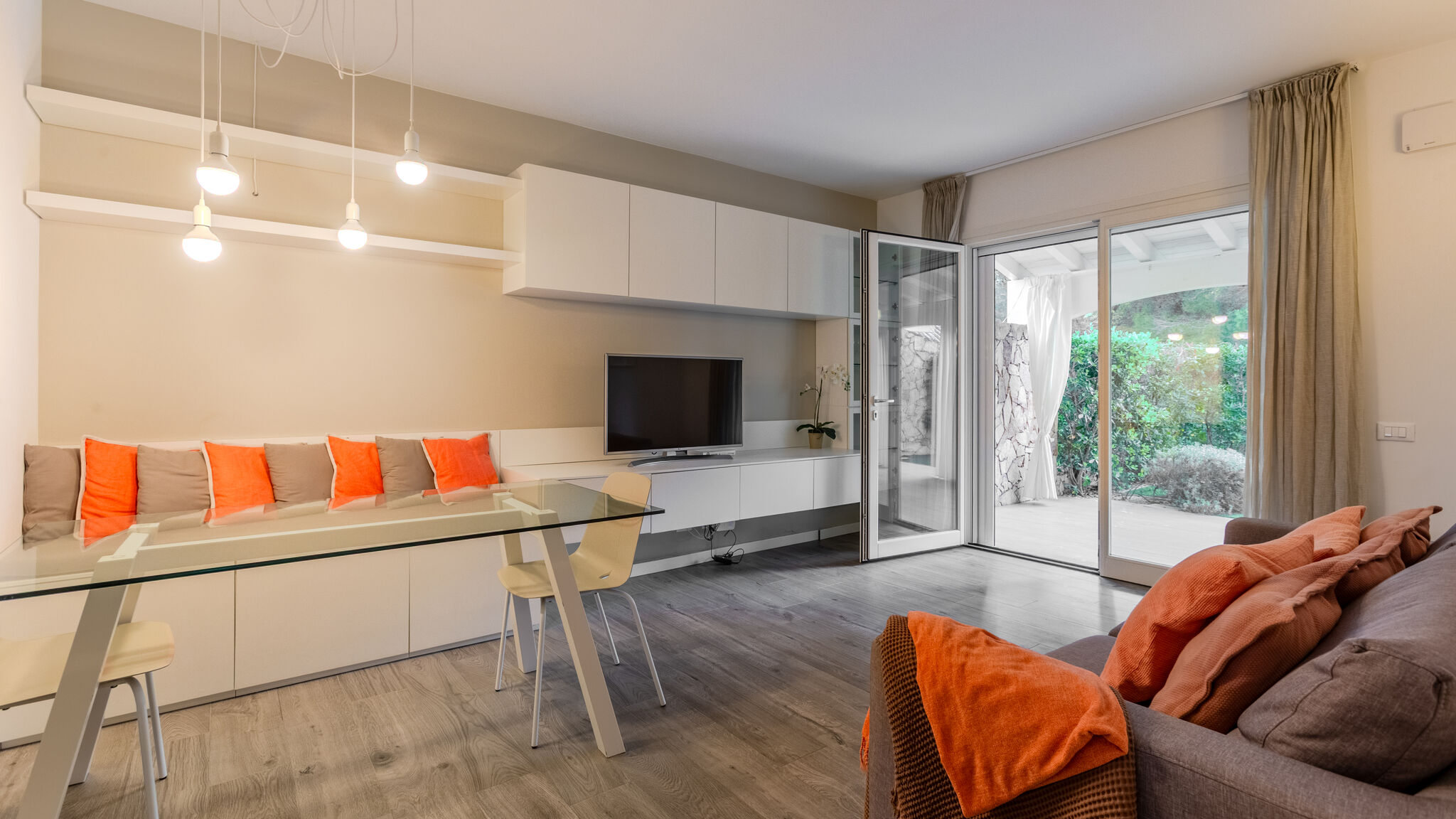 Italianway Sant'Anna Arresi Villa Prestige, Pool & Garden in Luxury Residence