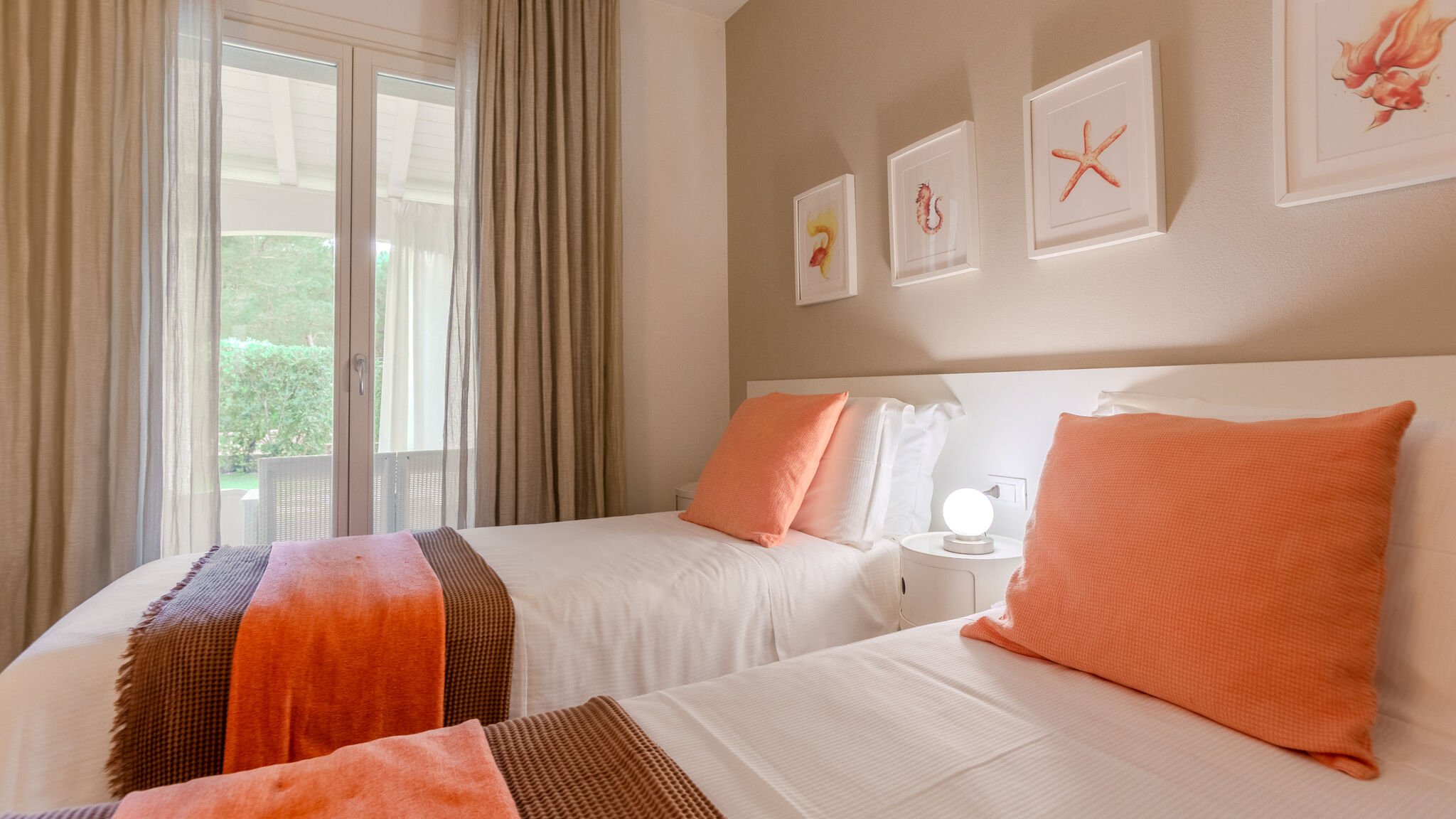 Italianway Sant'Anna Arresi Villa Prestige, Pool & Garden in Luxury Residence