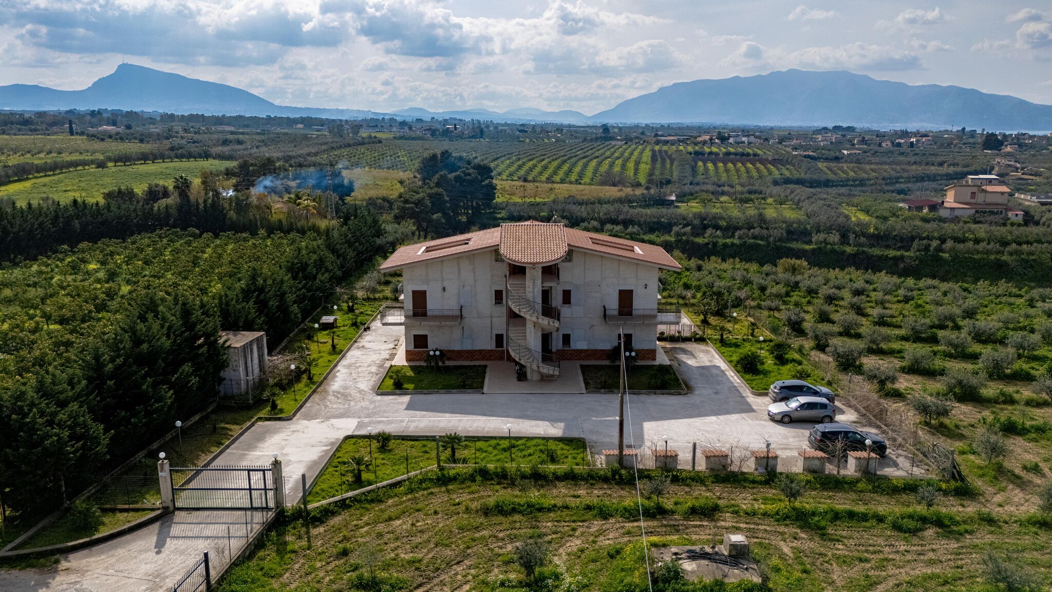 Italianway Partinico Muzzicato Apartaments secondo piano