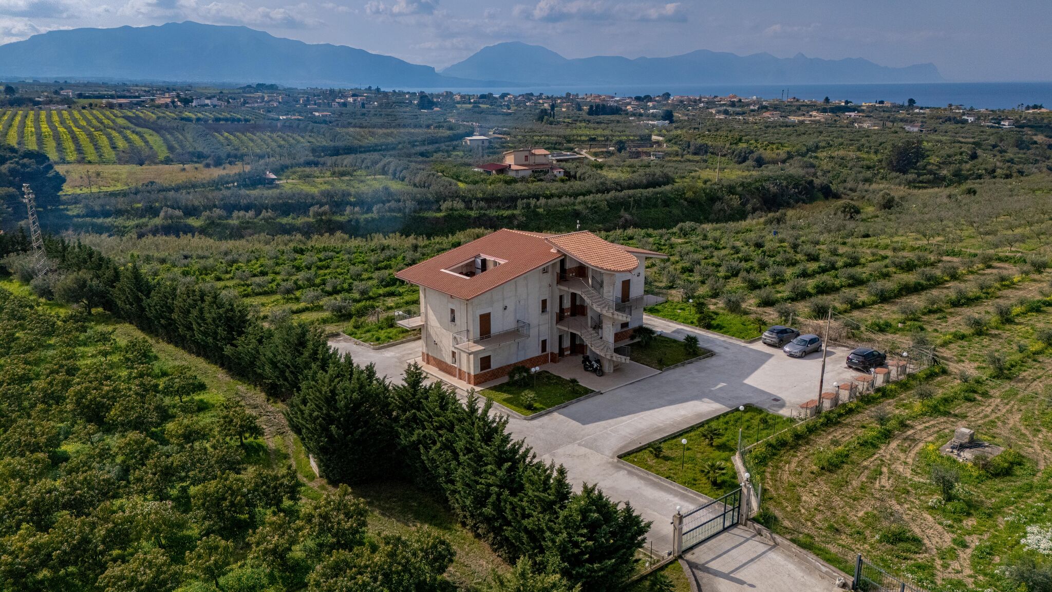 Italianway Partinico Muzzicato Apartaments secondo piano