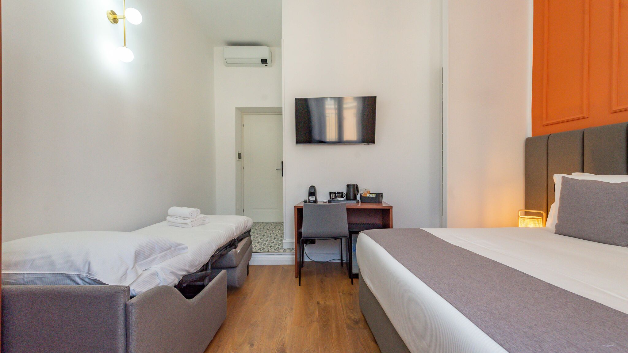 Italianway Roma 31 - Crescenzio 74 - room 503 tripla