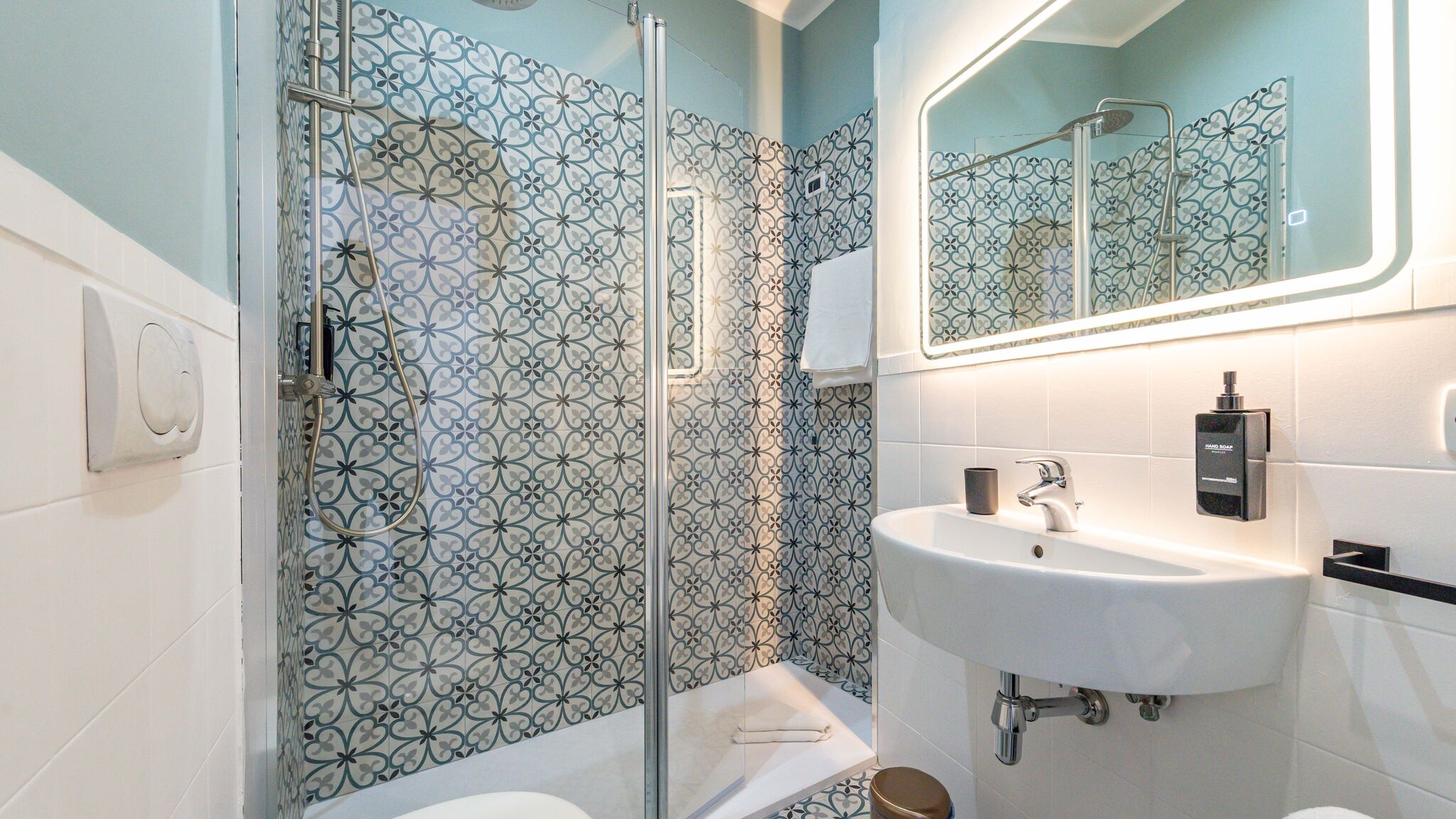 Italianway Roma 31 - Crescenzio 74 - room 503 tripla