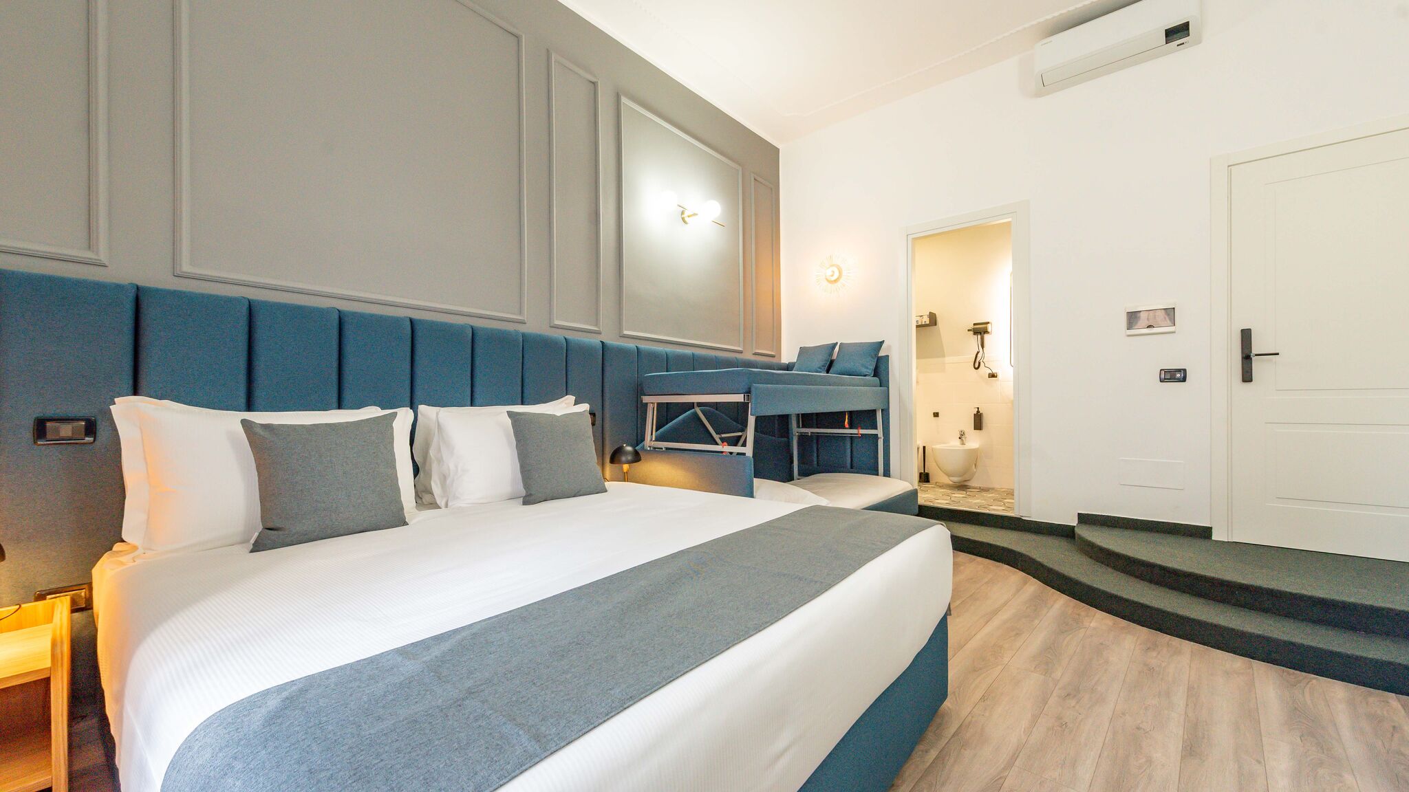 Italianway Roma 32 - Crescenzio 74 - room 504 quadrupla