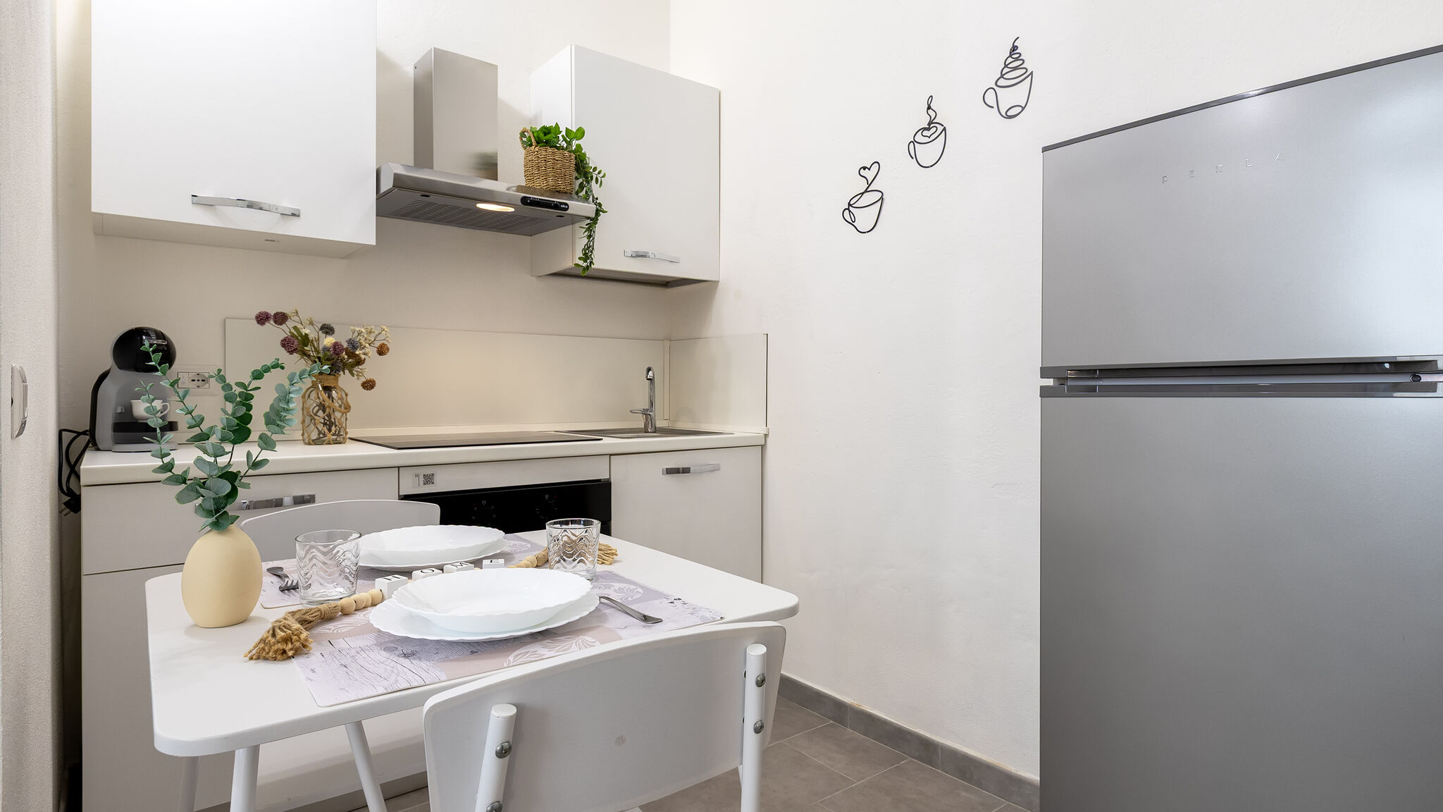 Italianway Badesi Sardinia Re - La Casa di Alice - 1 White Room