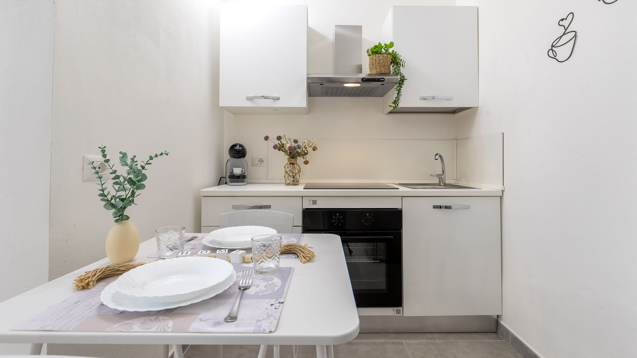 Italianway Badesi Sardinia Re - La Casa di Alice - 1 White Room