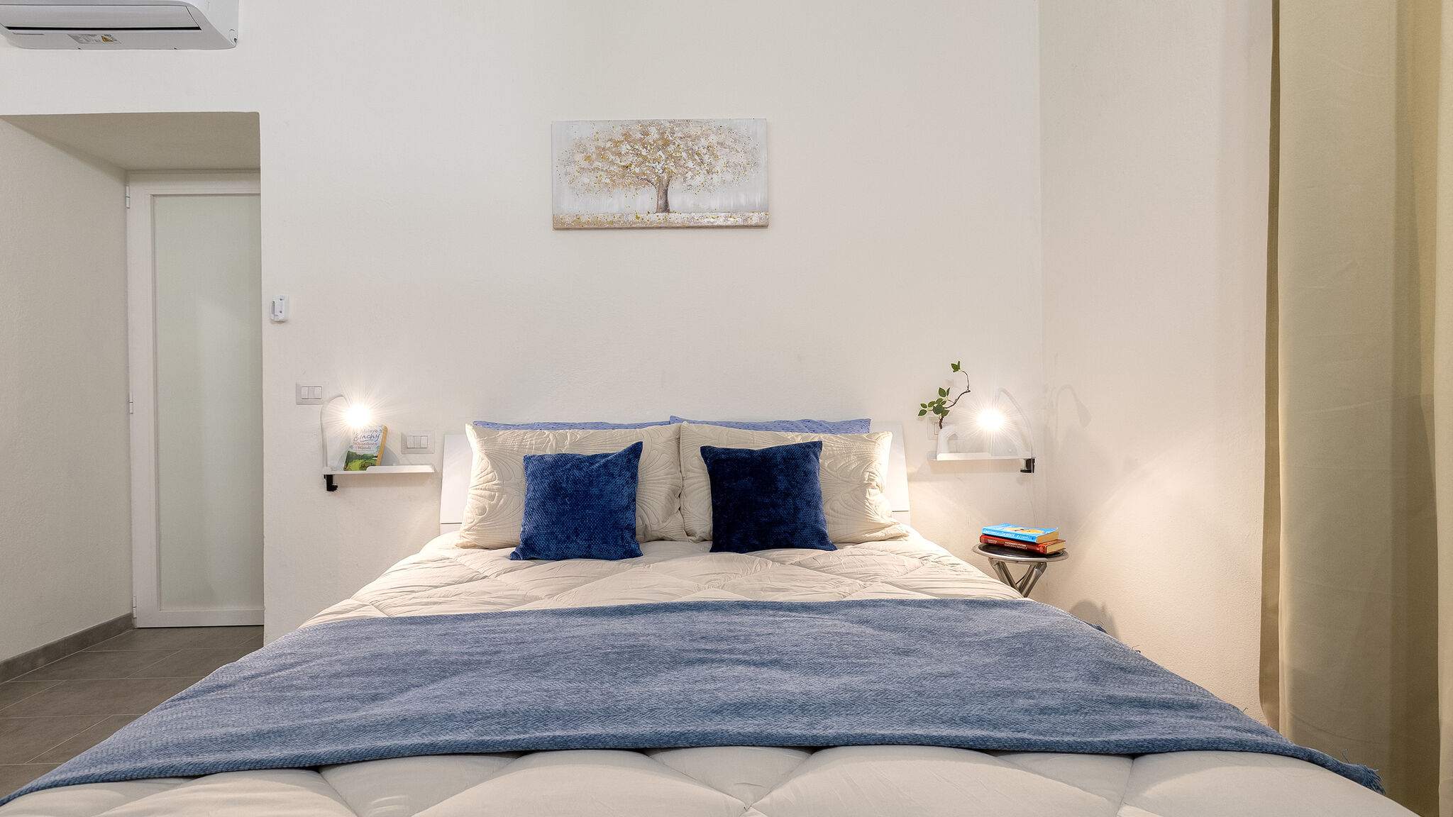 Italianway Badesi Sardinia Re - La Casa di Alice - 1 White Room