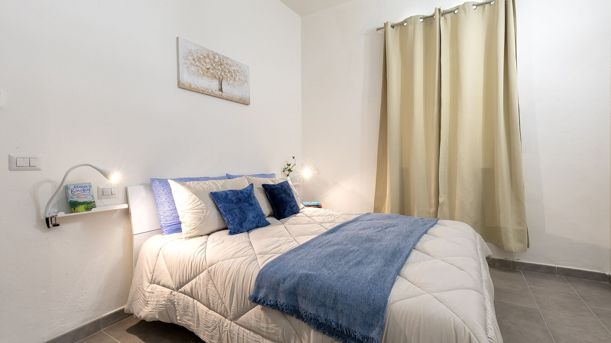 Italianway Badesi Sardinia Re - La Casa di Alice - 1 White Room