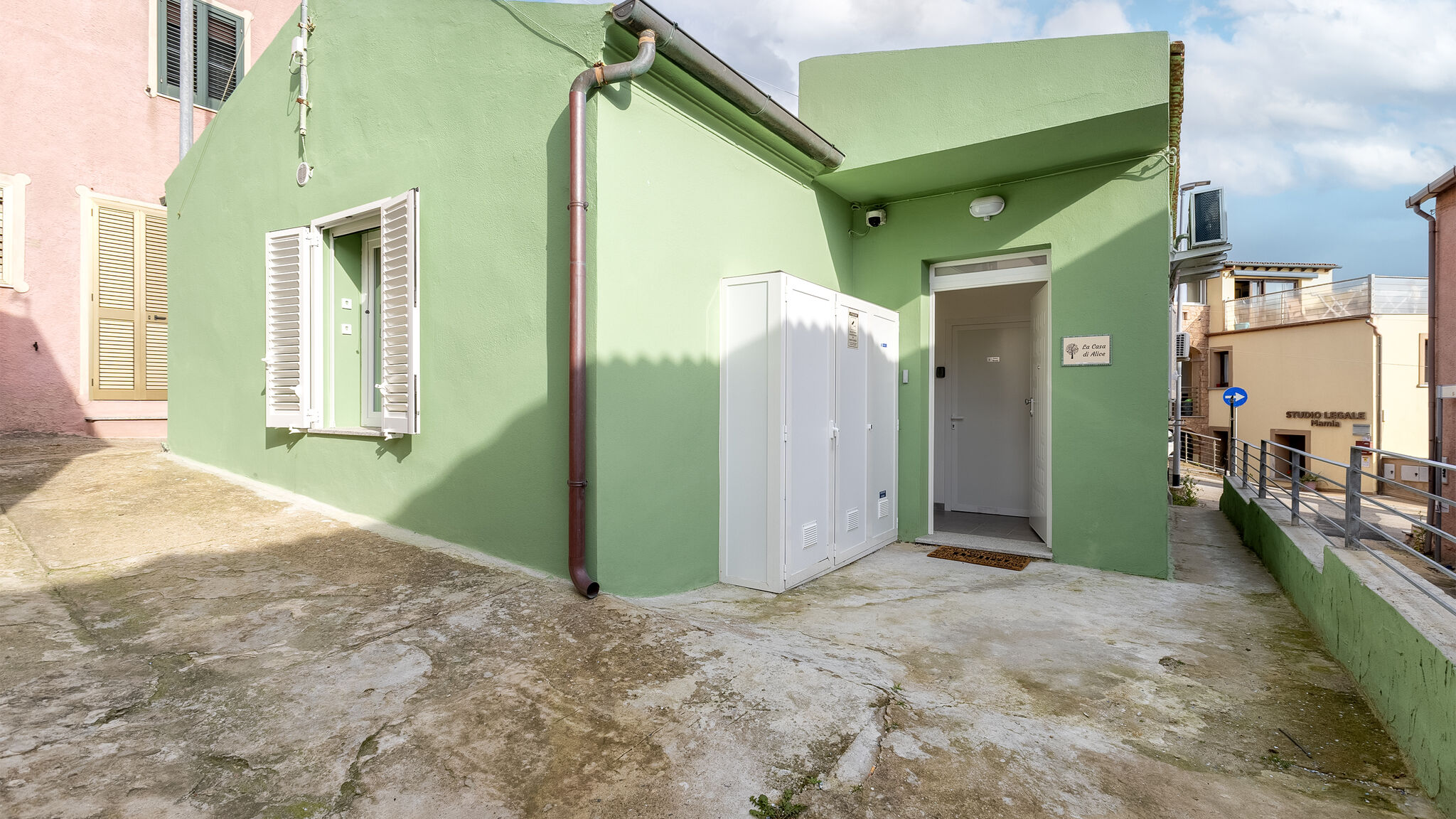 Italianway Badesi Sardinia Re - La Casa di Alice - 1 White Room