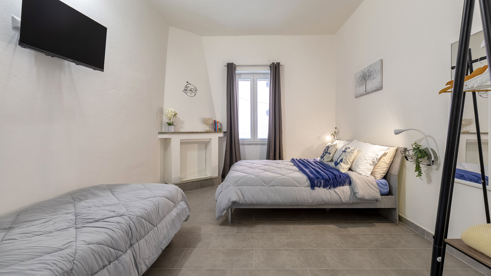 Italianway Badesi Sardinia Re - La Casa di Alice - 2 Grey Room