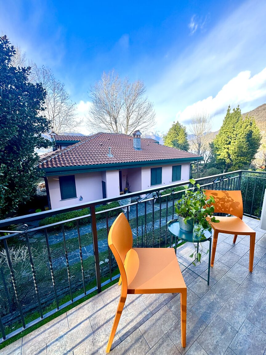 Italianway Dervio Villa Elvira appartamento fronte lago di Como A/C