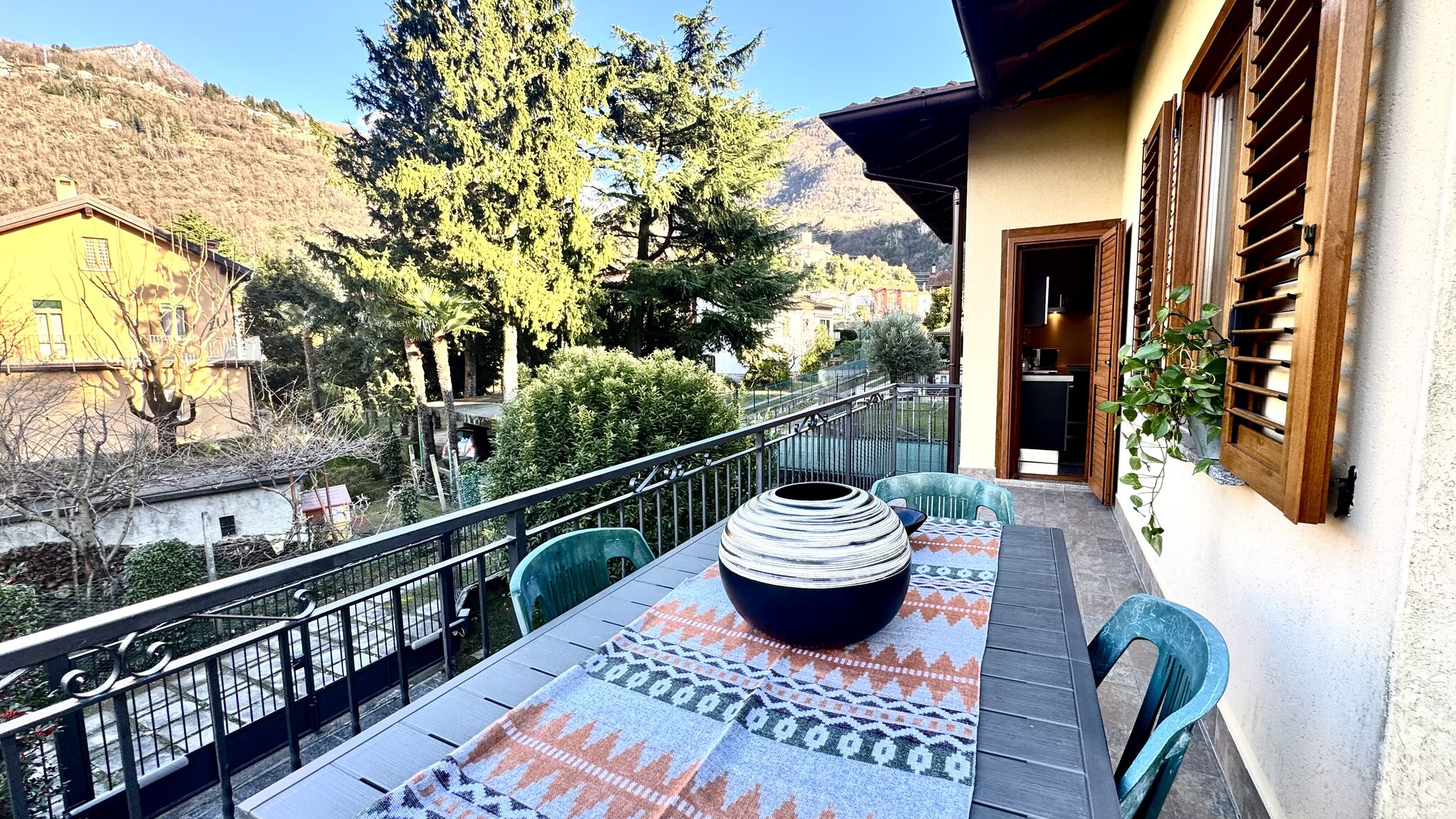 Italianway Dervio Villa Elvira appartamento fronte lago di Como A/C