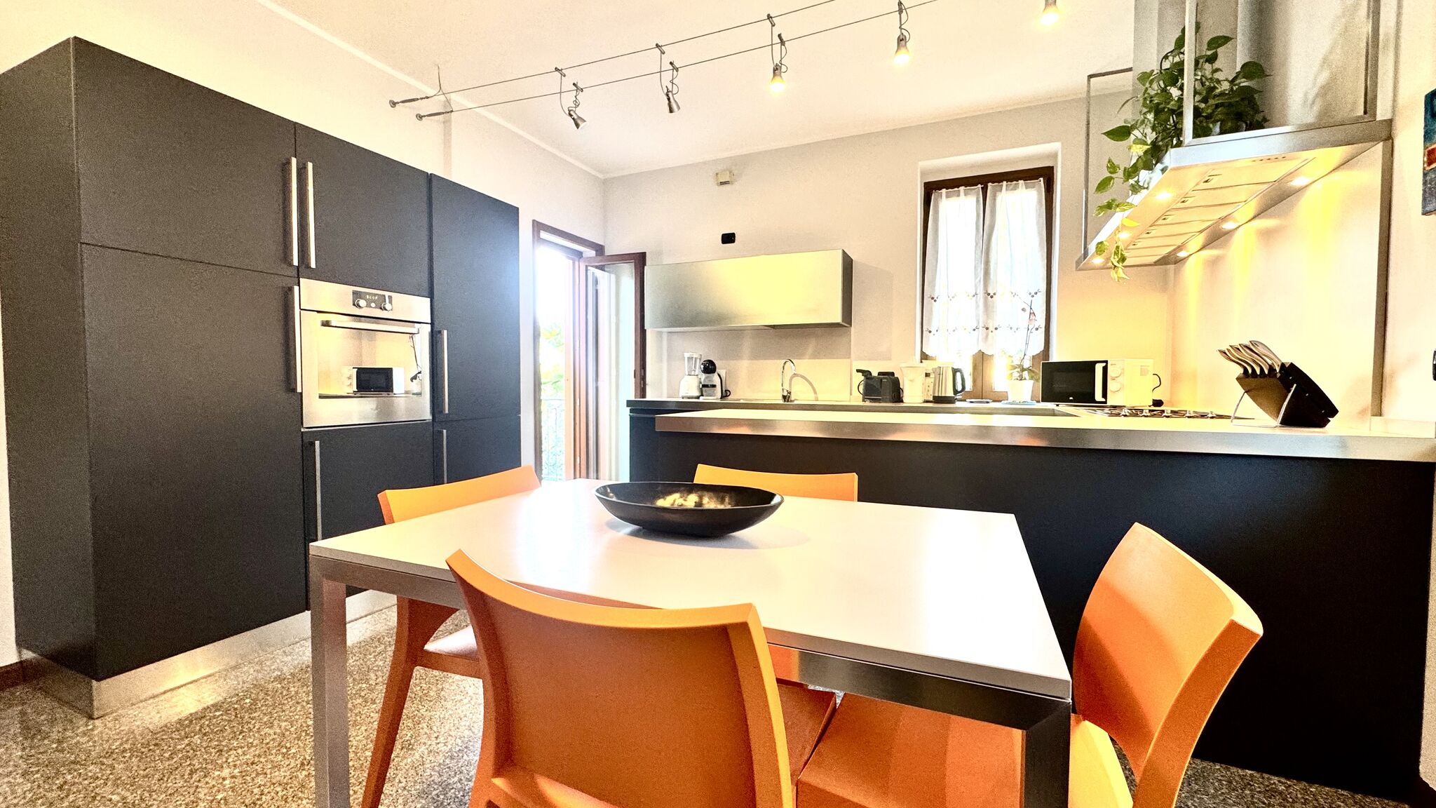 Italianway Dervio Villa Elvira appartamento fronte lago di Como A/C