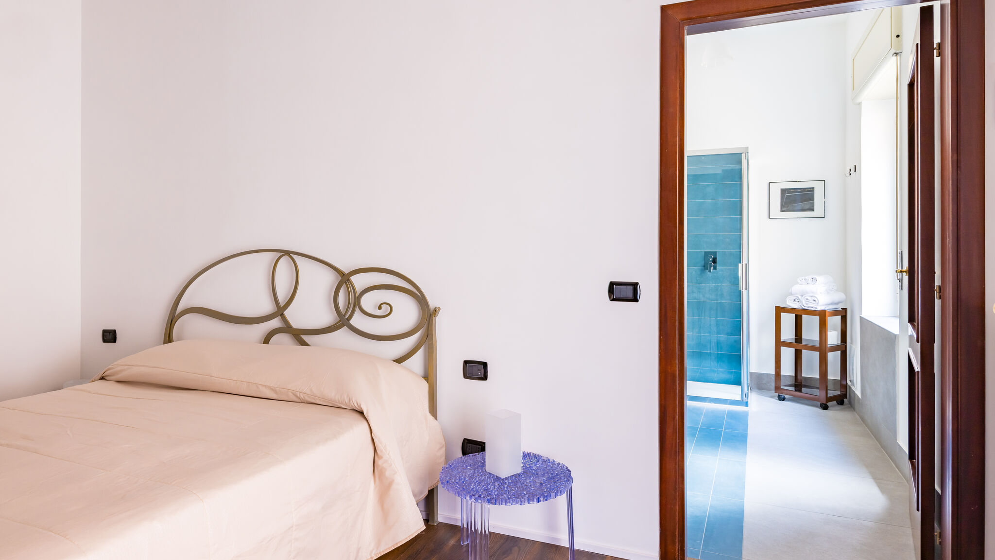 Italianway Napoli Wide and Arty at Spanish Quarter