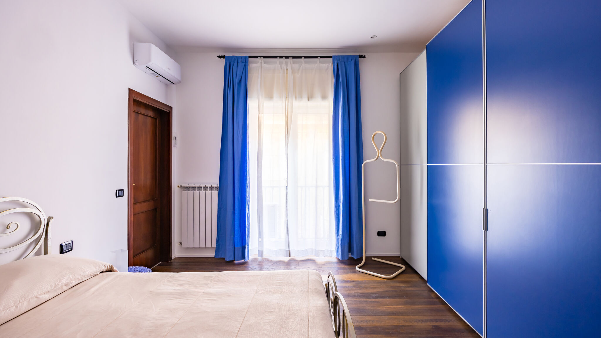 Italianway Napoli Wide and Arty at Spanish Quarter