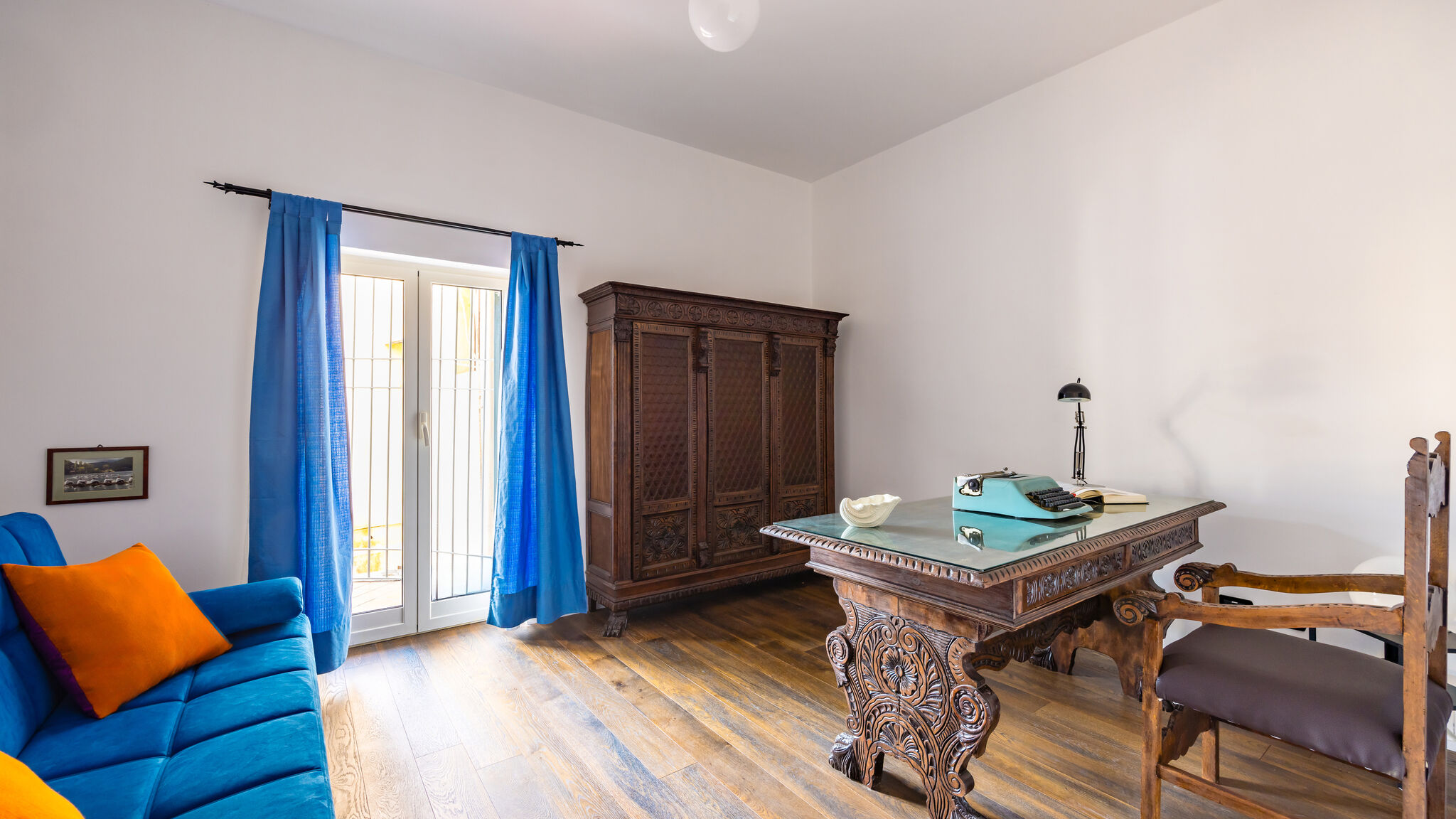 Italianway Napoli Wide and Arty at Spanish Quarter