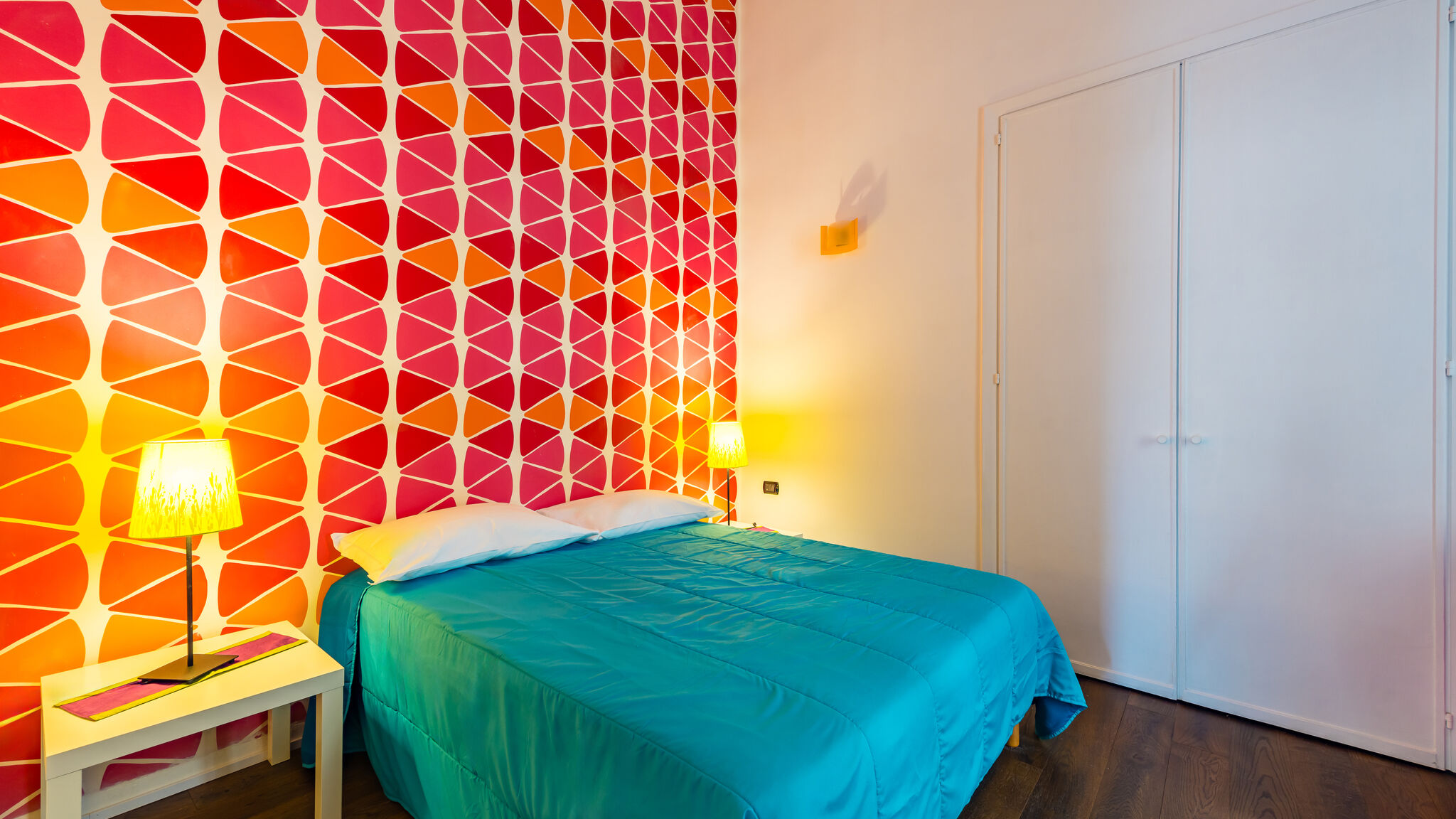 Italianway Napoli Wide and Arty at Spanish Quarter