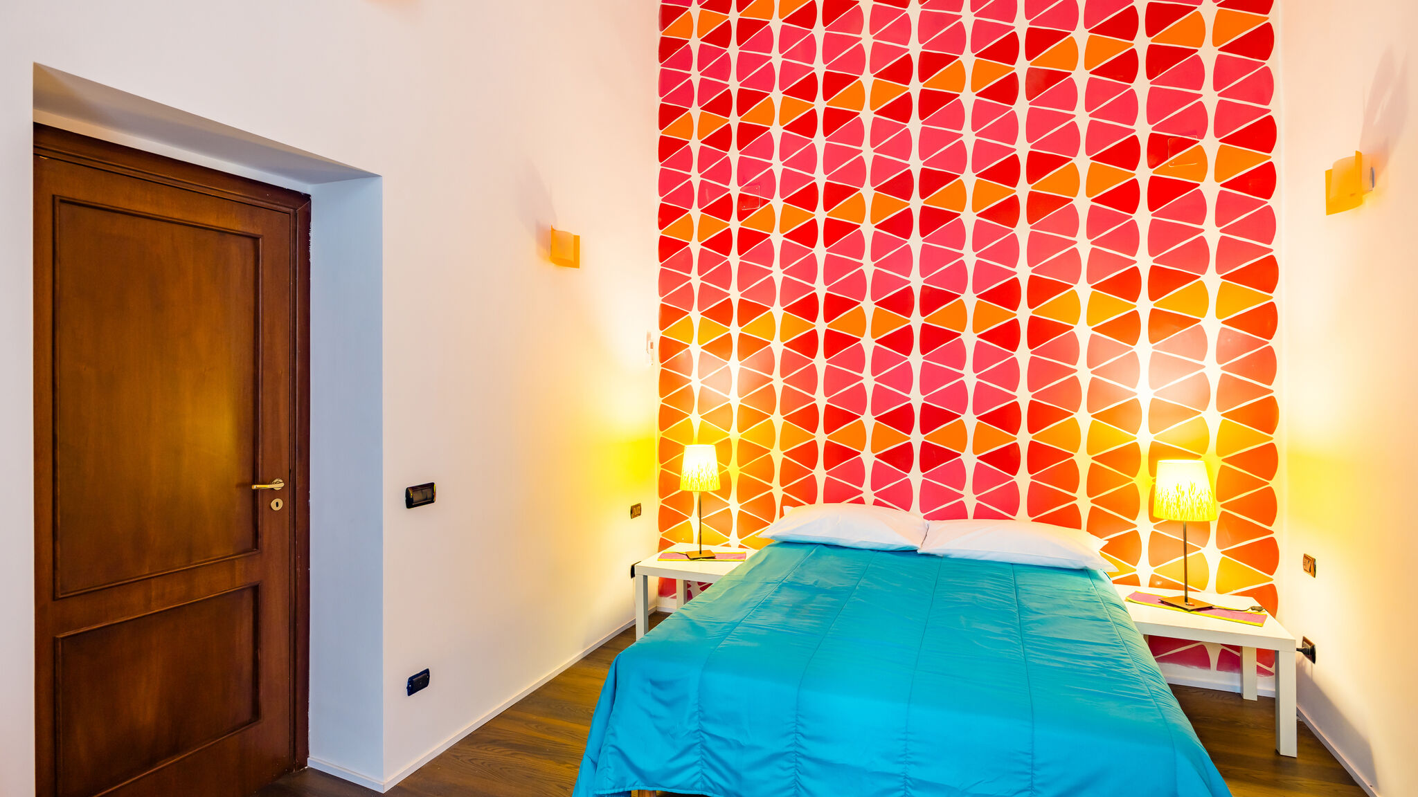 Italianway Napoli Wide and Arty at Spanish Quarter