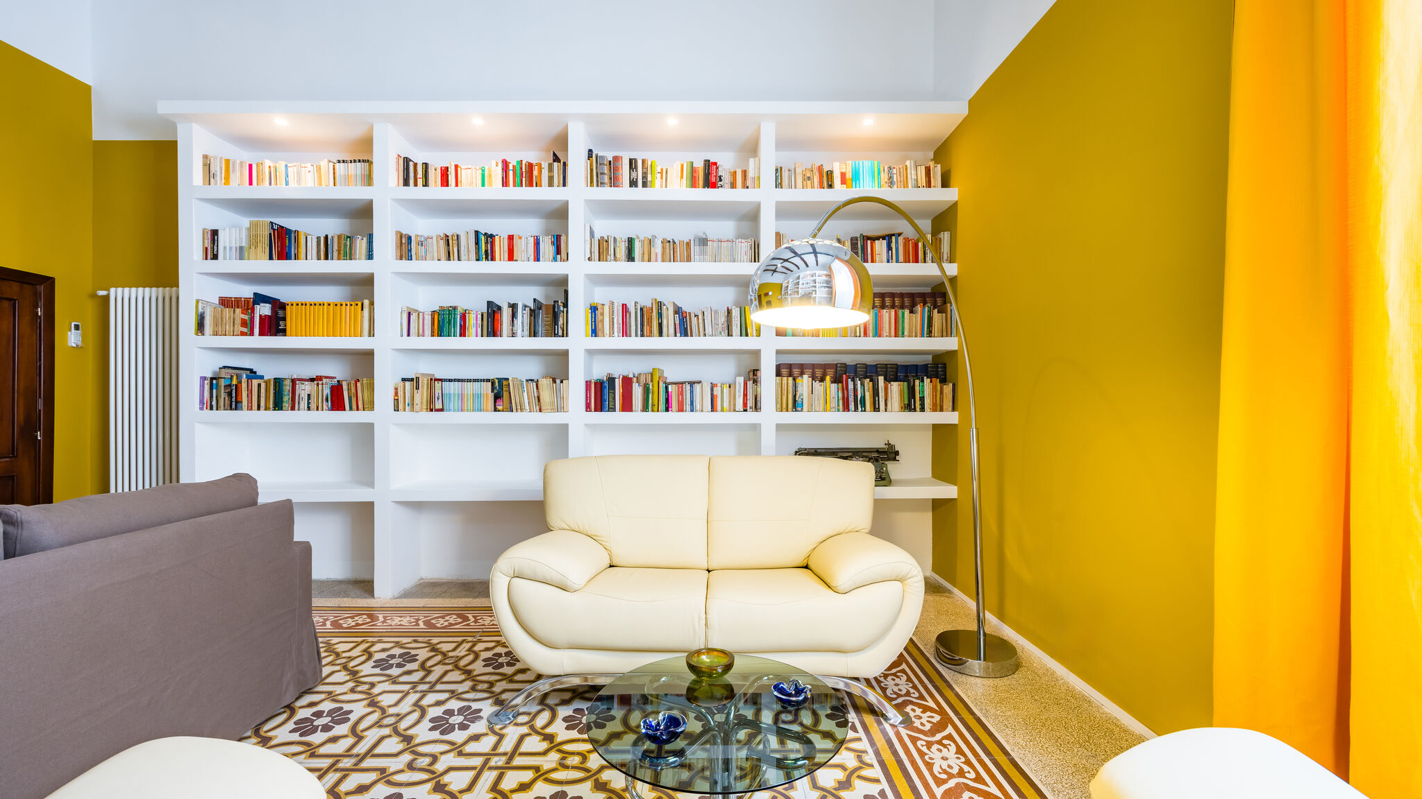 Italianway Napoli Wide and Arty at Spanish Quarter