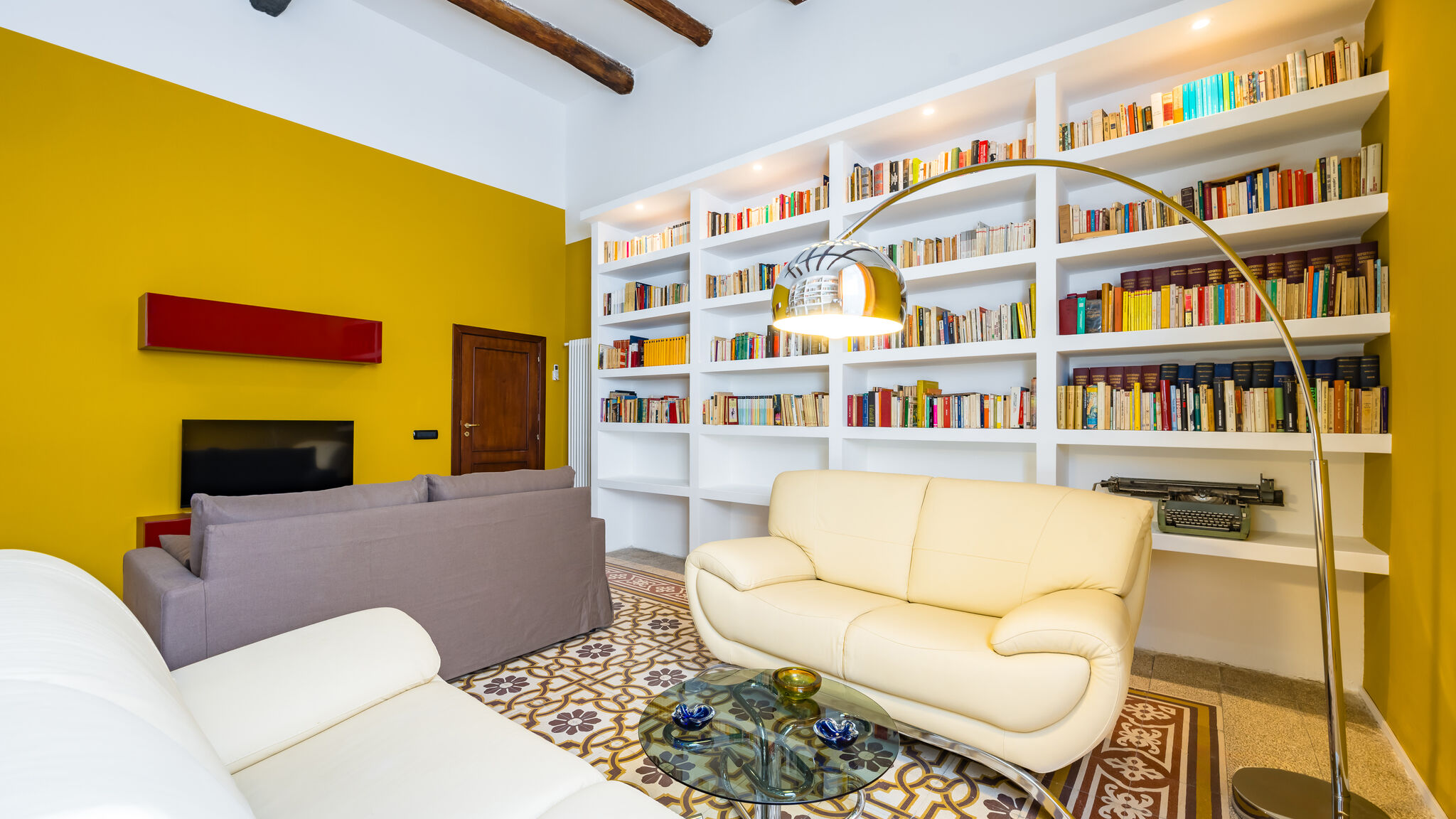 Italianway Napoli Wide and Arty at Spanish Quarter