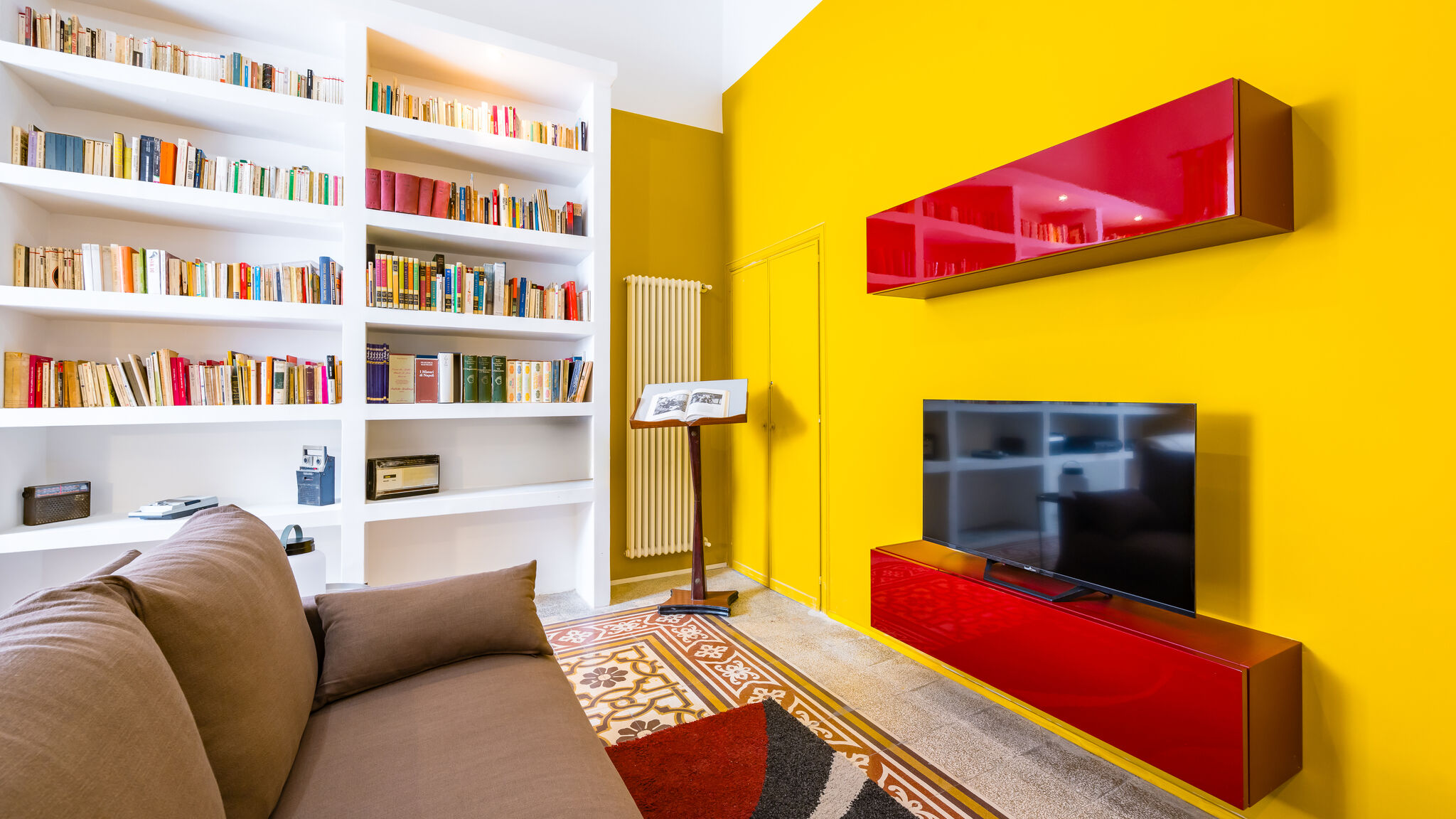 Italianway Napoli Wide and Arty at Spanish Quarter