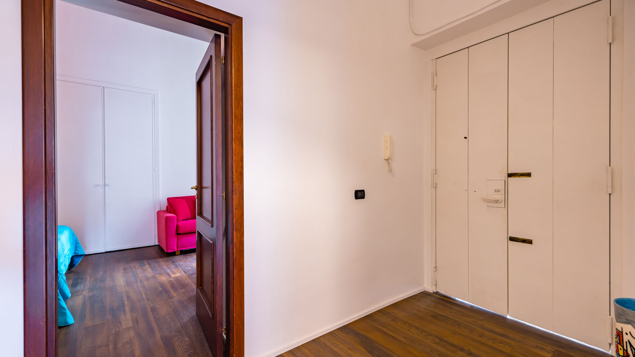 Italianway Napoli Wide and Arty at Spanish Quarter