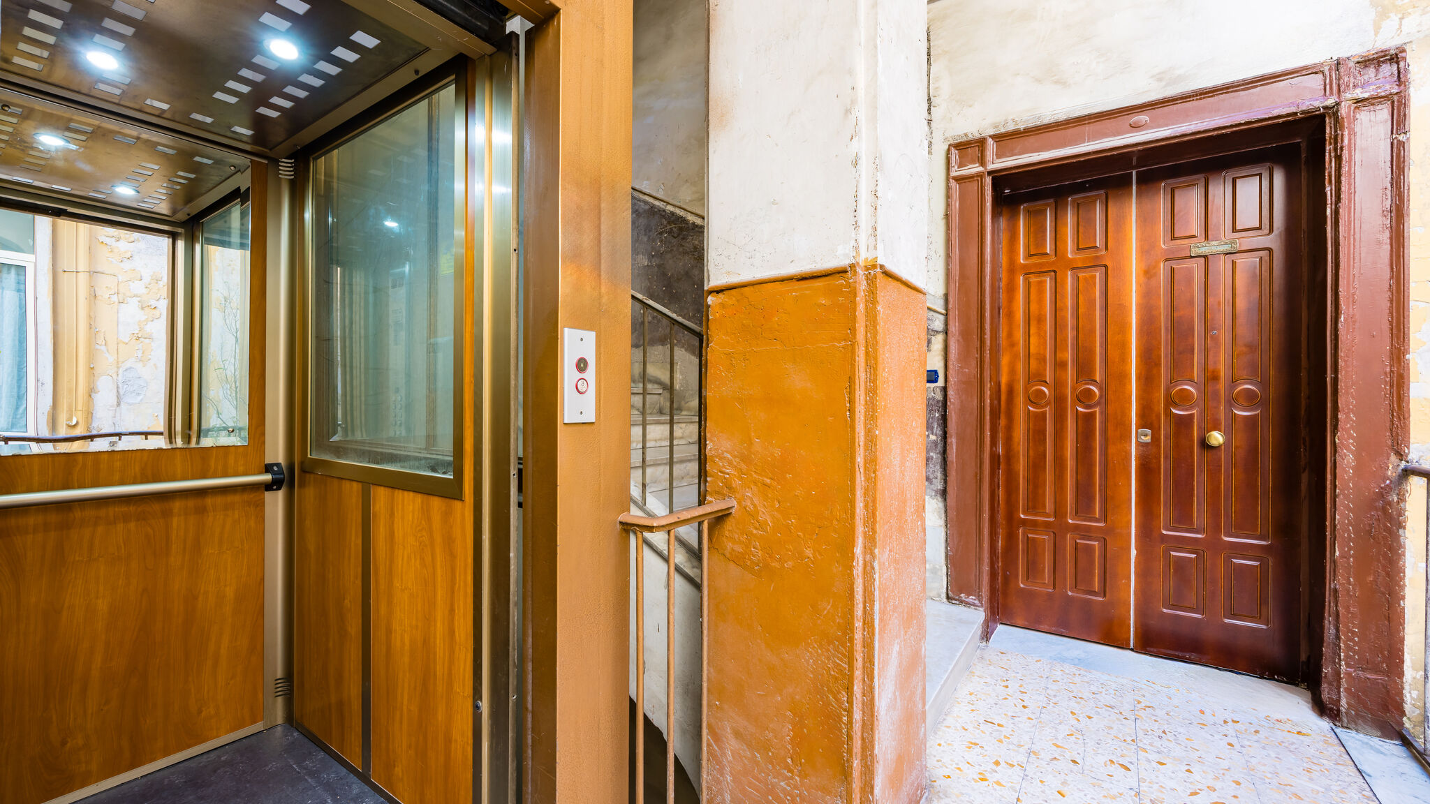 Italianway Napoli Wide and Arty at Spanish Quarter