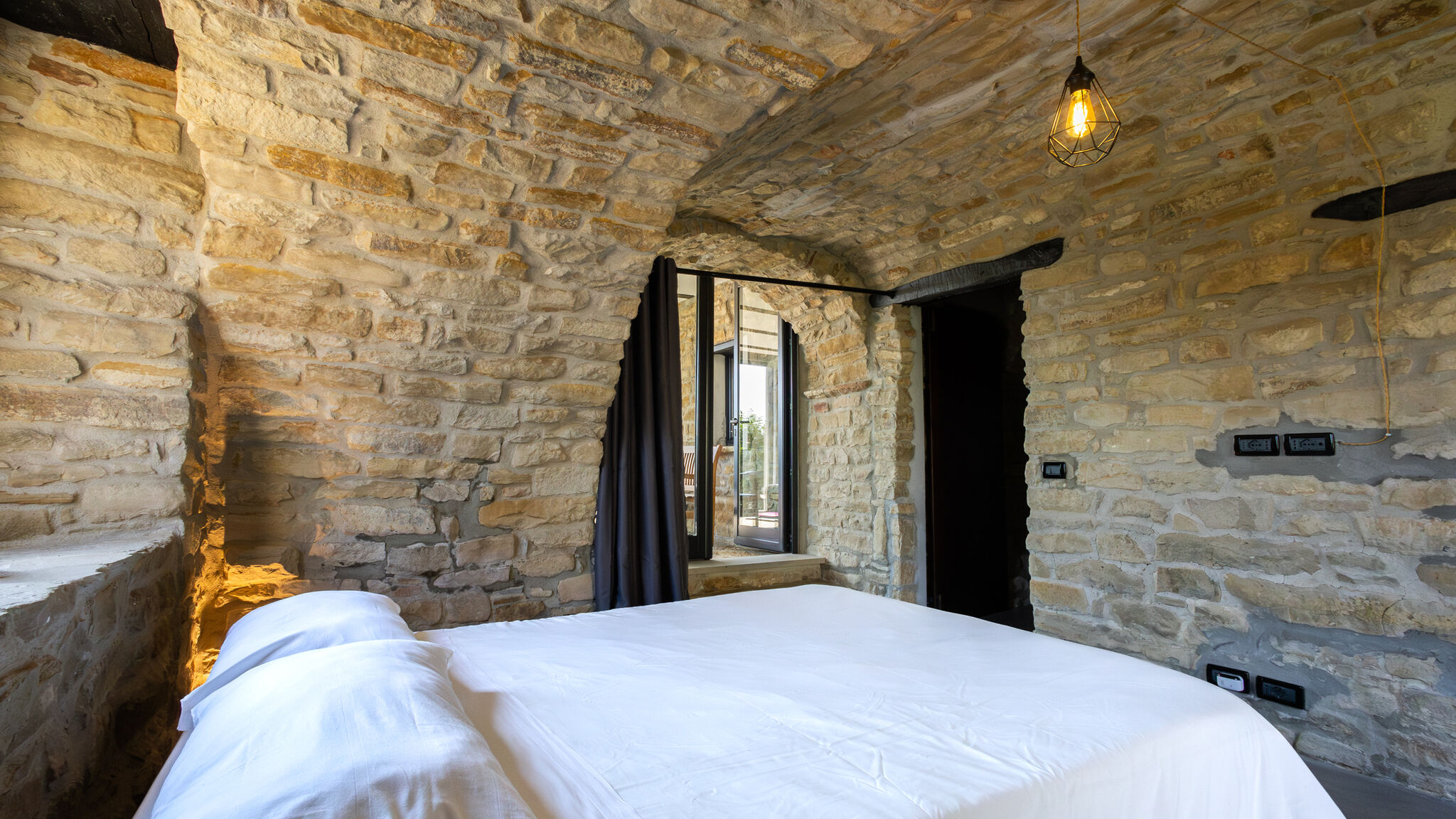 Italianway Cessole Vineyard Fit - Spa Retreat. Jacuzzi Sauna Langhe