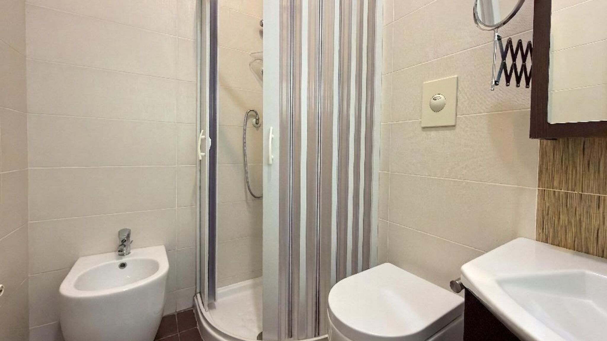 Italianway Napoli Riviera di Chiaia 207 - 1° Piano