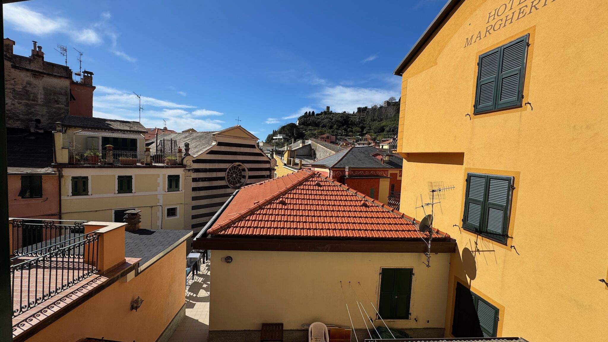 Italianway Monterosso al Mare La Gemma di Monterosso central & near best beaches