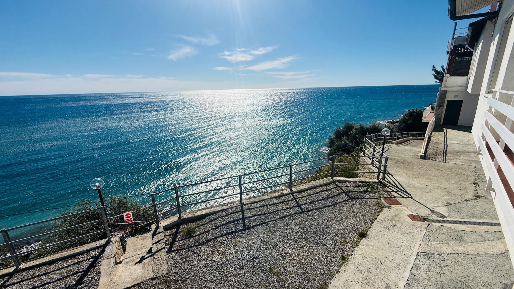 Italianway Andora Elegante vista mare con posto auto privato