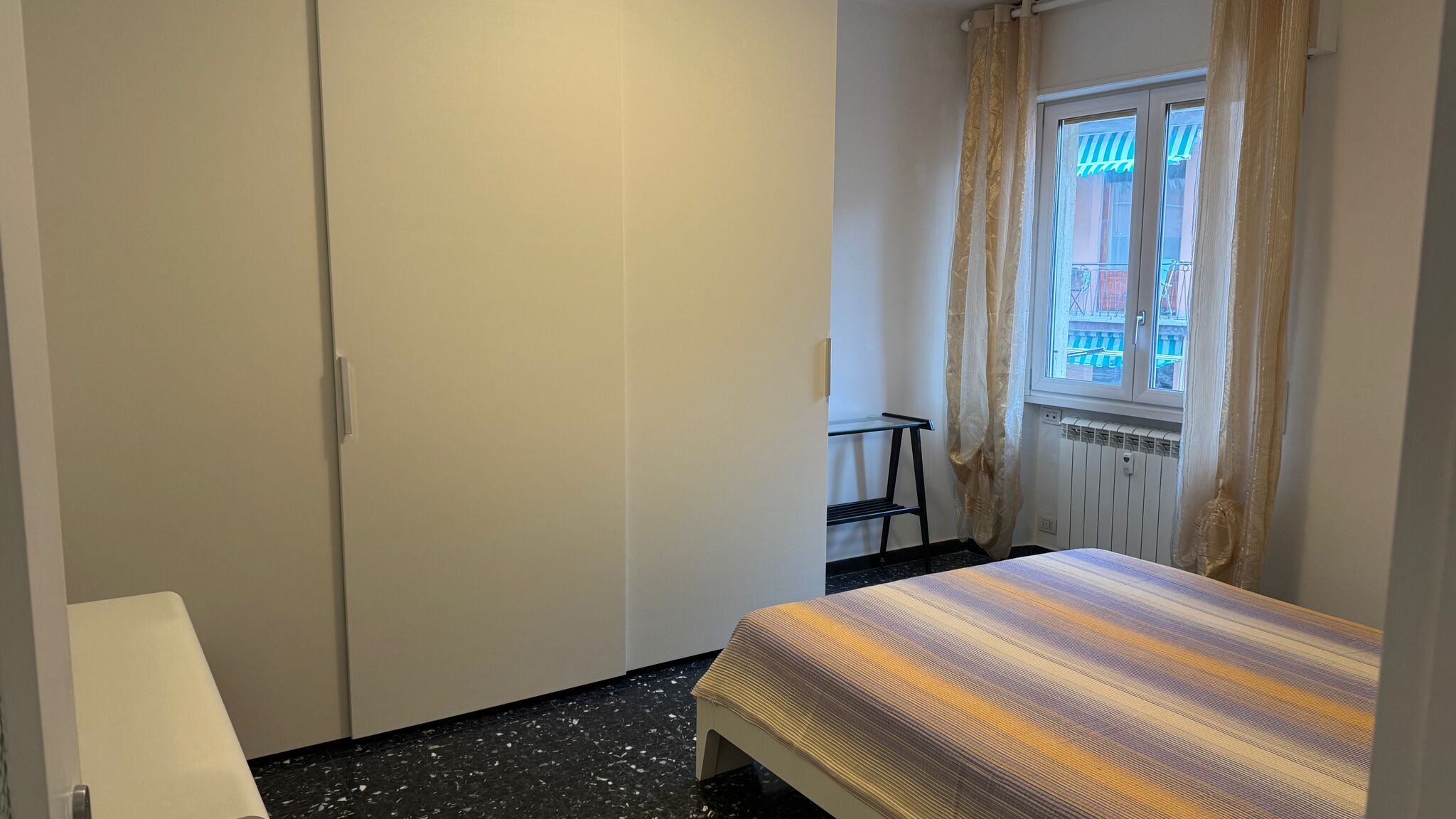 Italianway Monterosso al Mare Calaqui in the centre near the beach