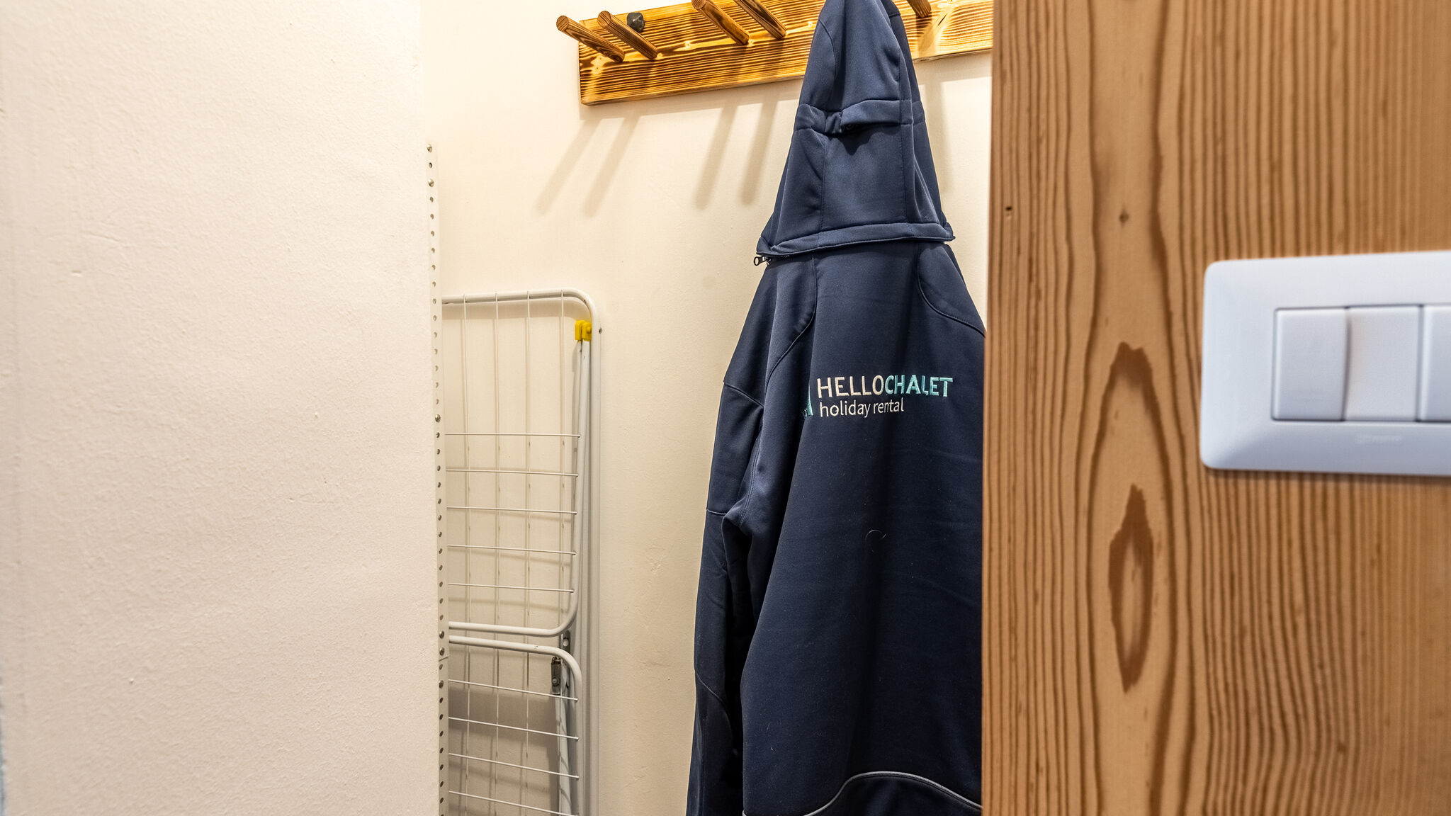 Italianway Valtournenche TrackSide House | Panoramic Ski-In Ski-Out