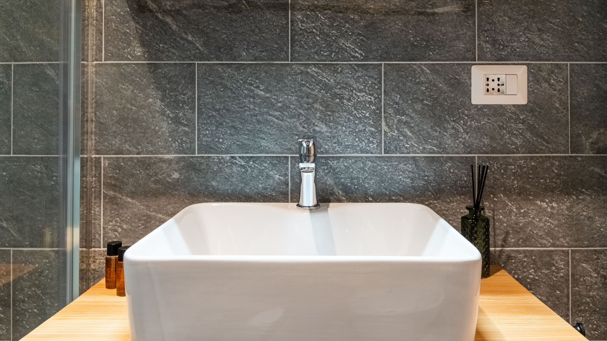 Italianway Valtournenche TrackSide House | Panoramic Ski-In Ski-Out