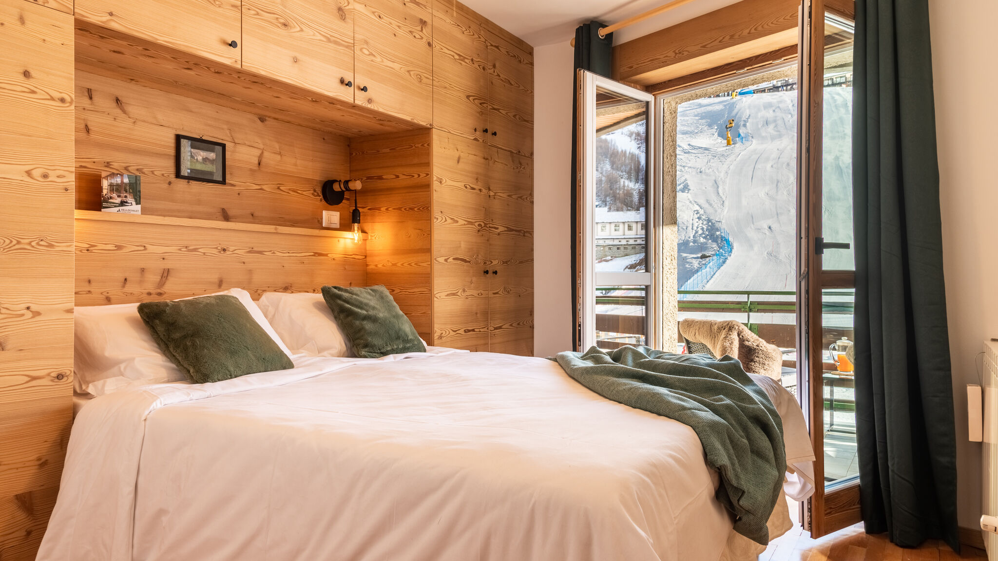 Italianway Valtournenche TrackSide House | Panoramic Ski-In Ski-Out