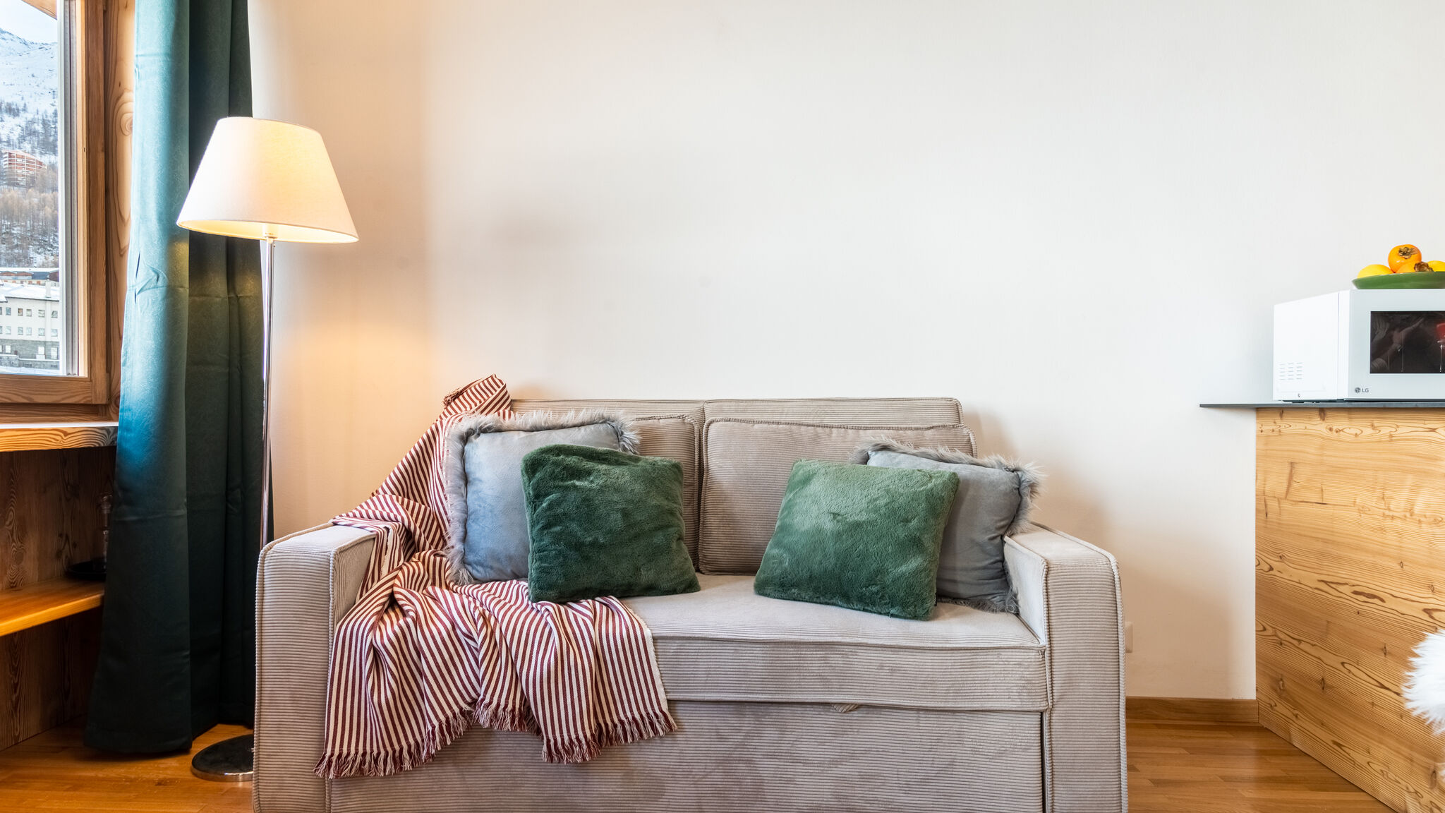 Italianway Valtournenche TrackSide House | Panoramic Ski-In Ski-Out