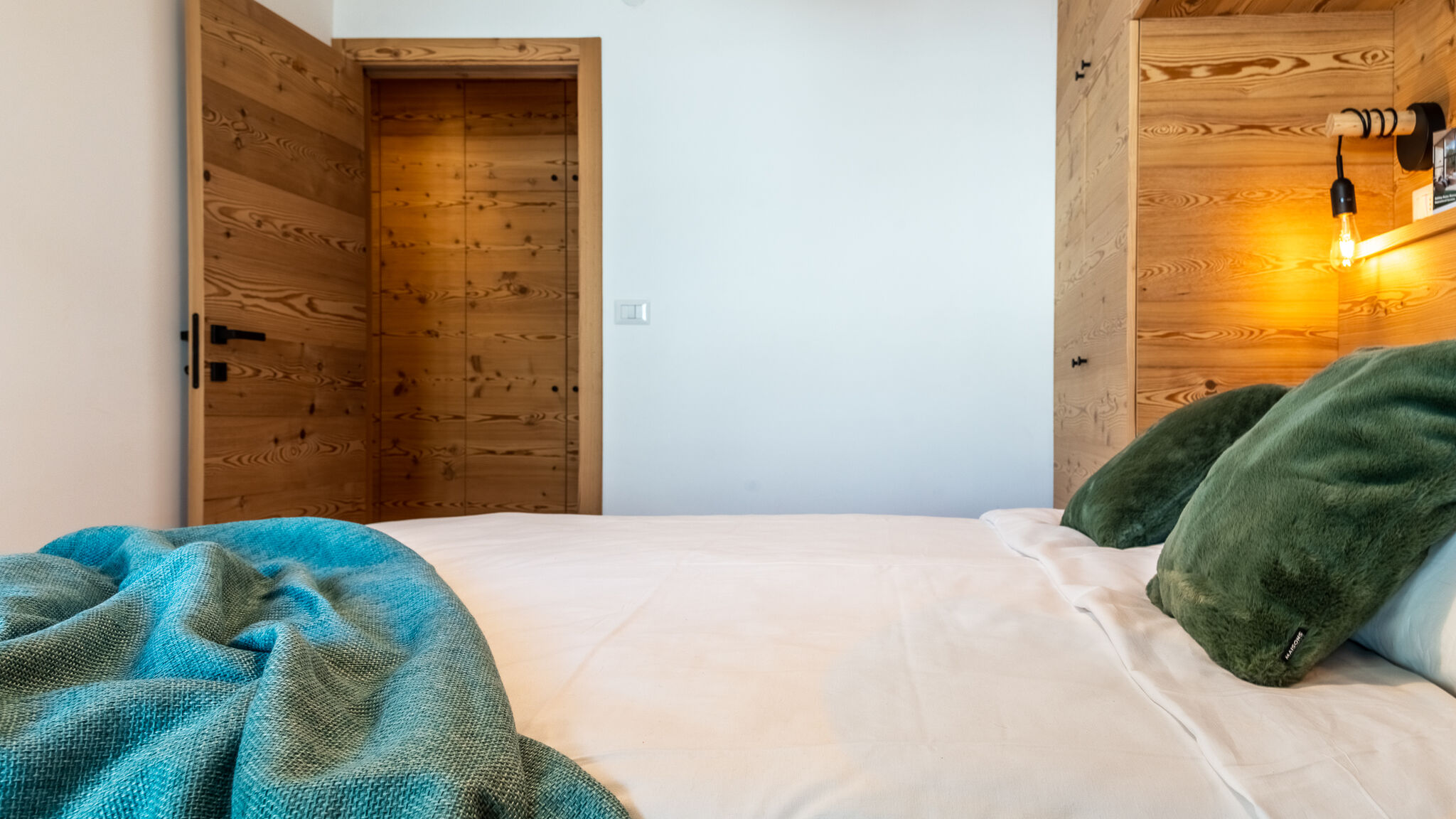 Italianway Valtournenche TrackSide House | Panoramic Ski-In Ski-Out