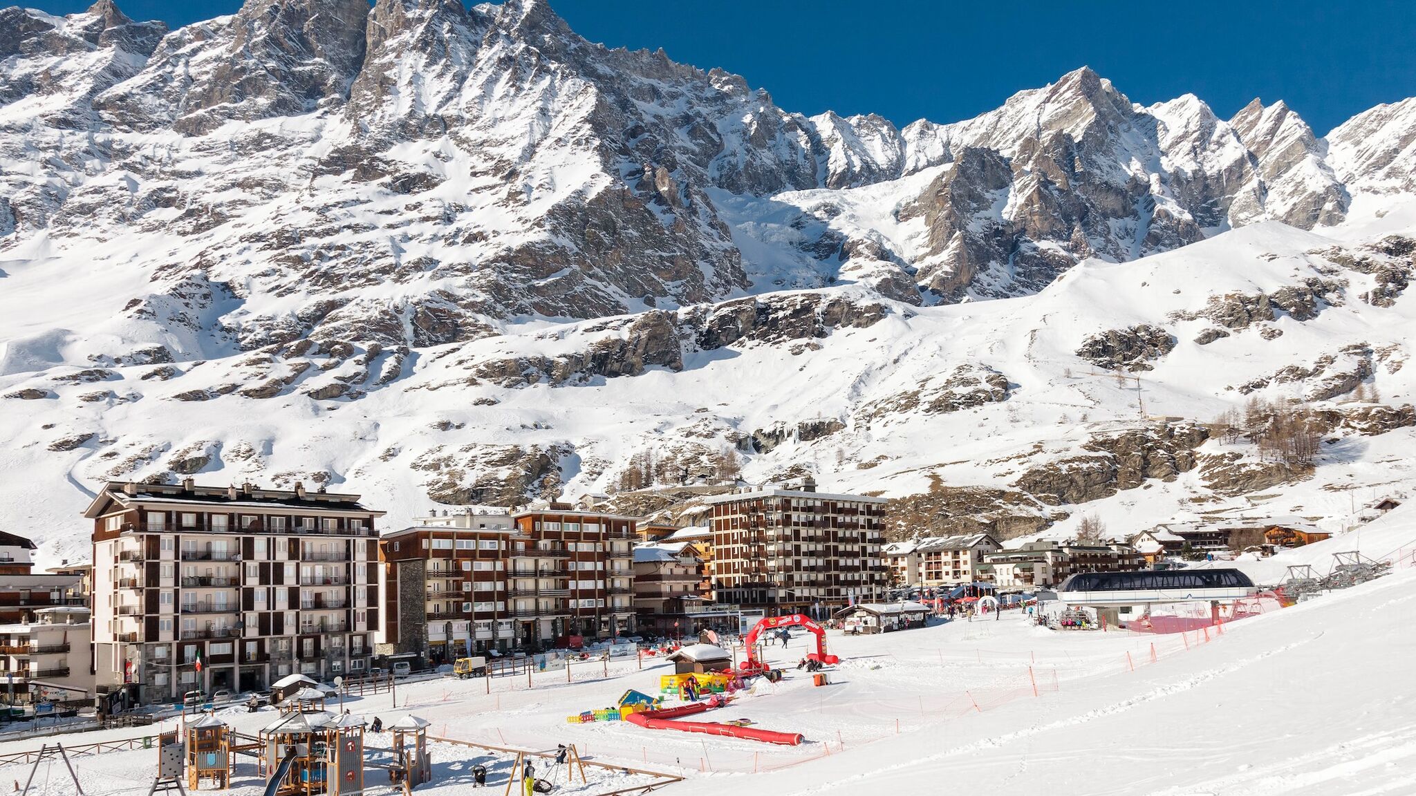 Italianway Valtournenche TrackSide House | Panoramic Ski-In Ski-Out