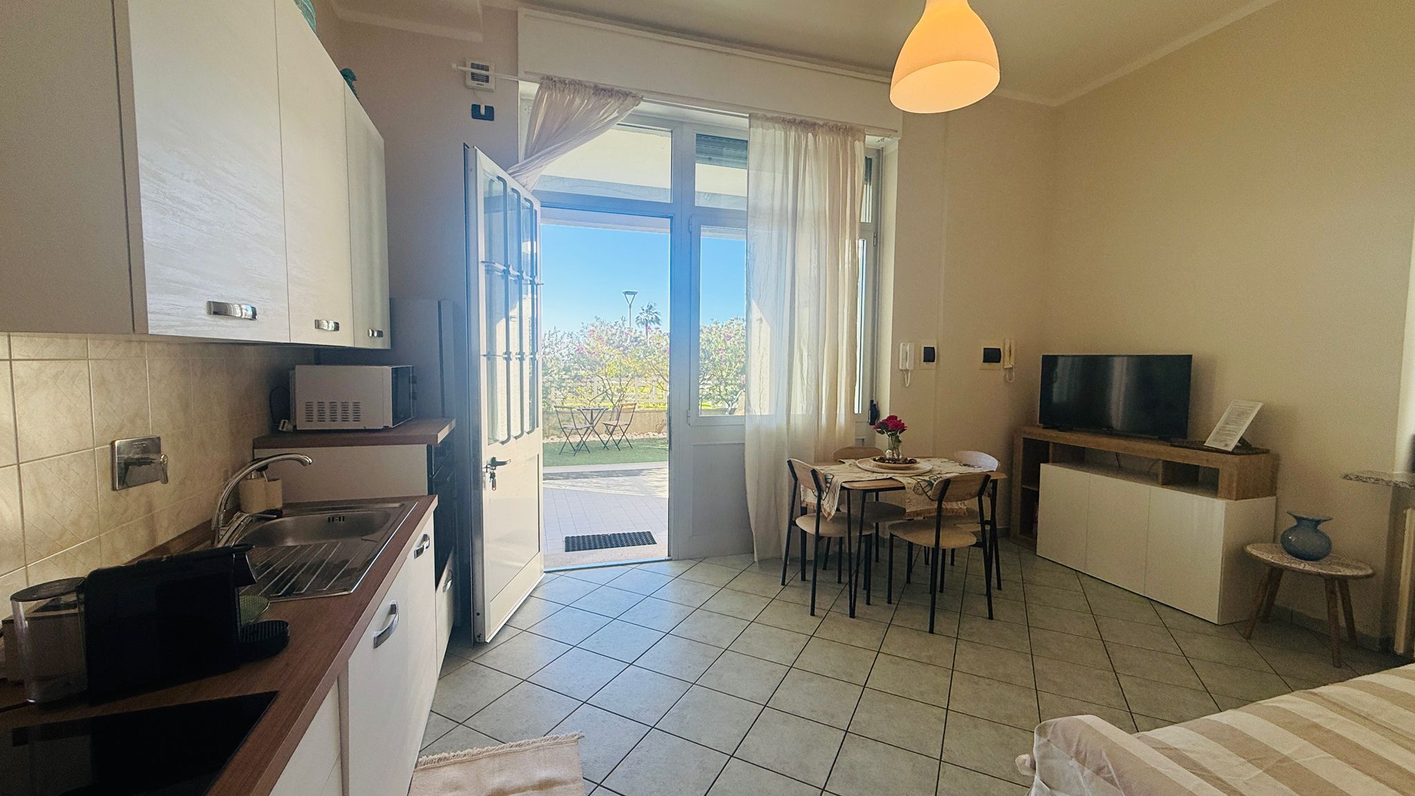 Italianway Andora Giardino, terrazzo fronte mare posto auto