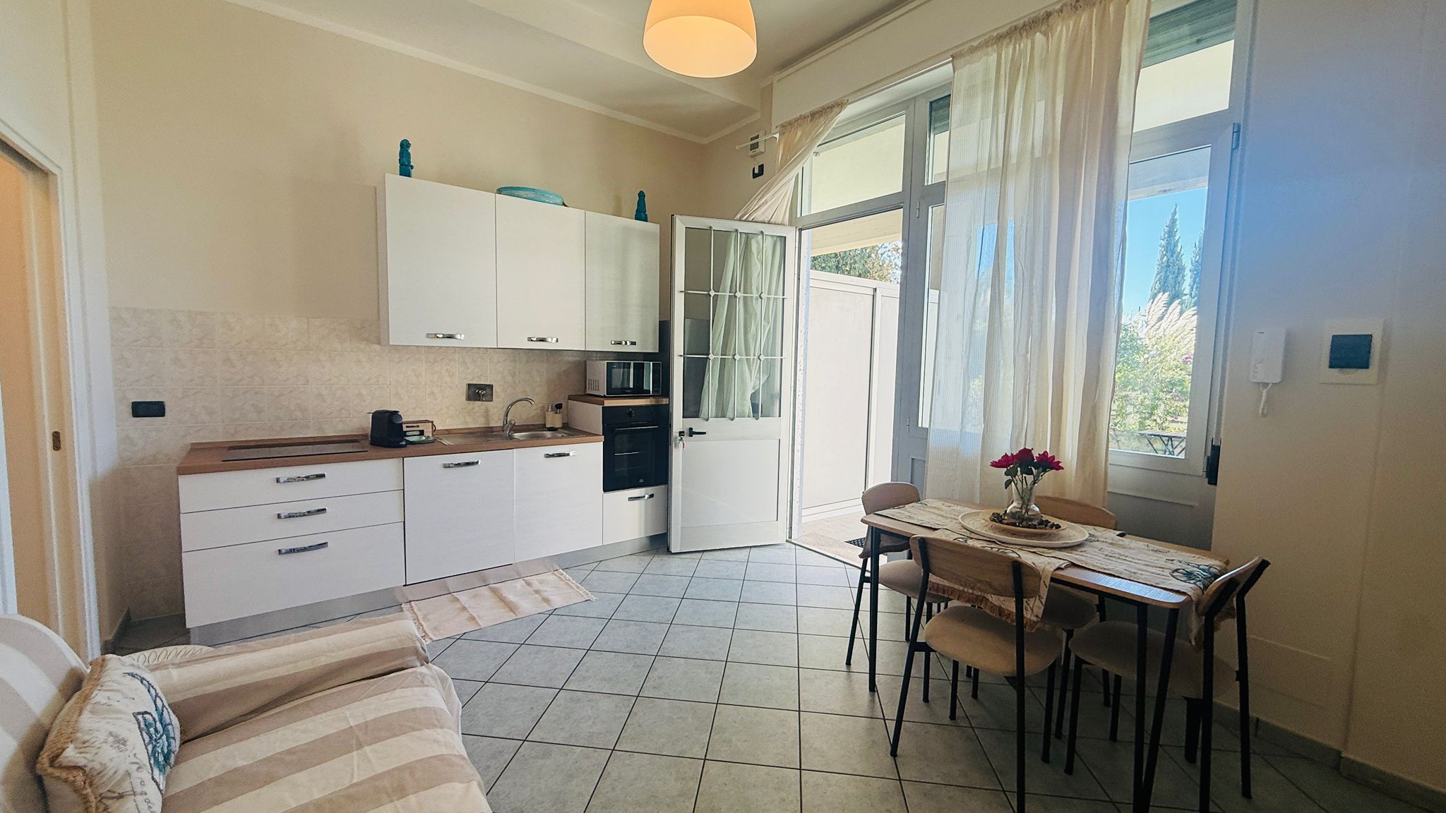 Italianway Andora Giardino, terrazzo fronte mare posto auto