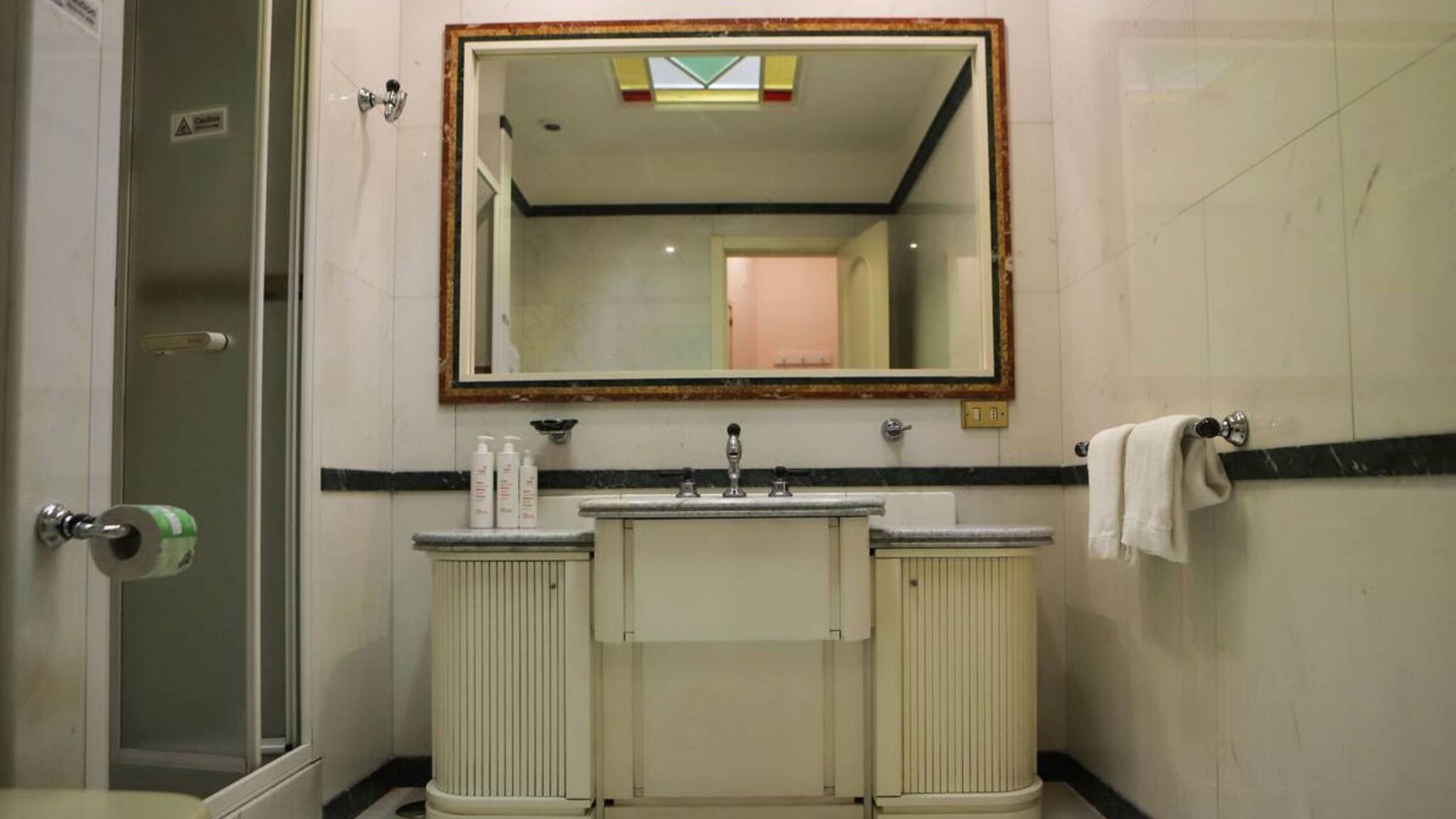 Italianway Napoli Luxury Toledo 22 - “Regina Elena”