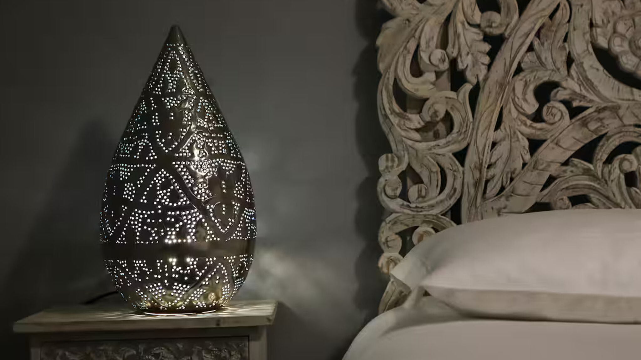 Italianway Napoli Luxury Toledo 22 - “Regina Isabella”