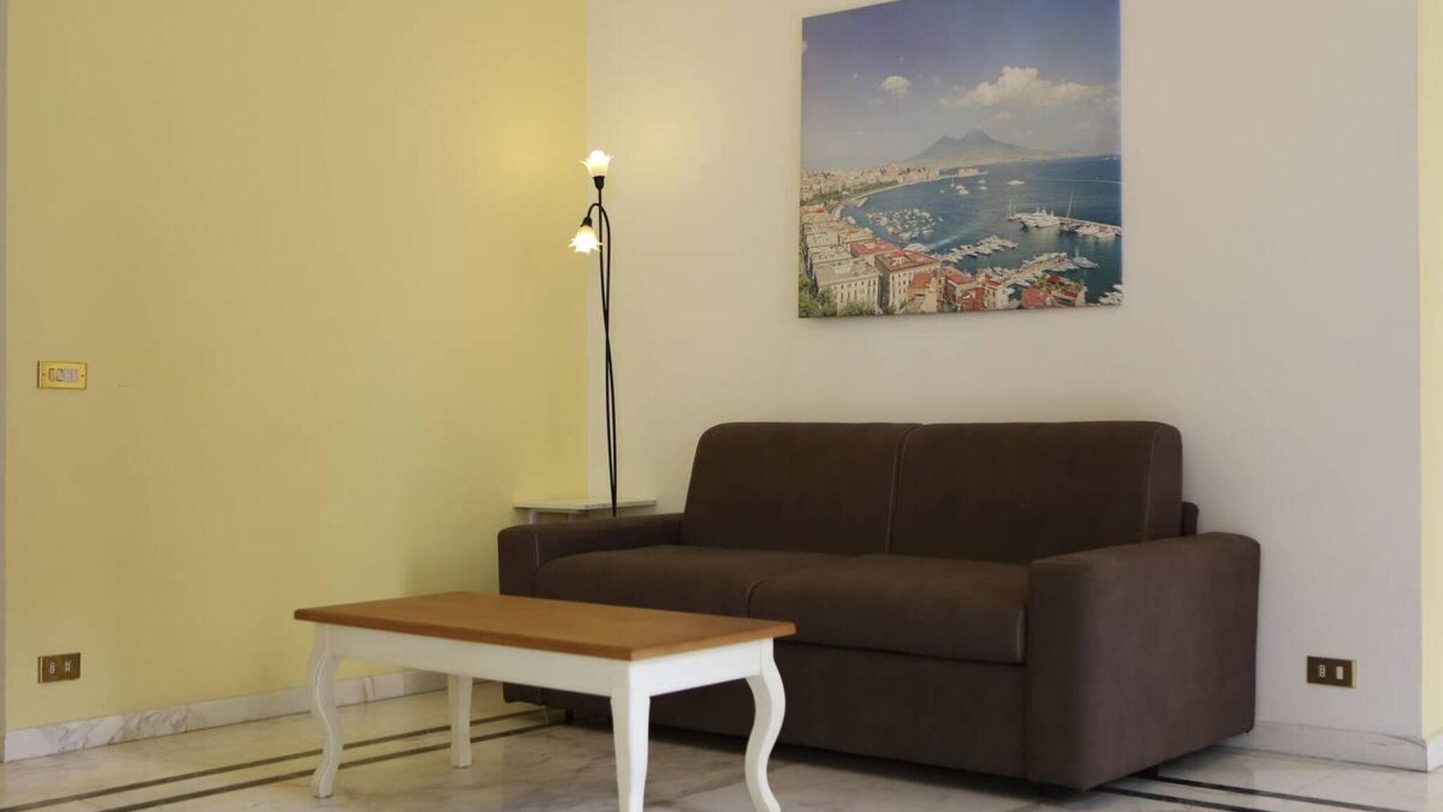 Italianway Napoli Luxury Toledo 22 - “Re Vittorio Emanuele”