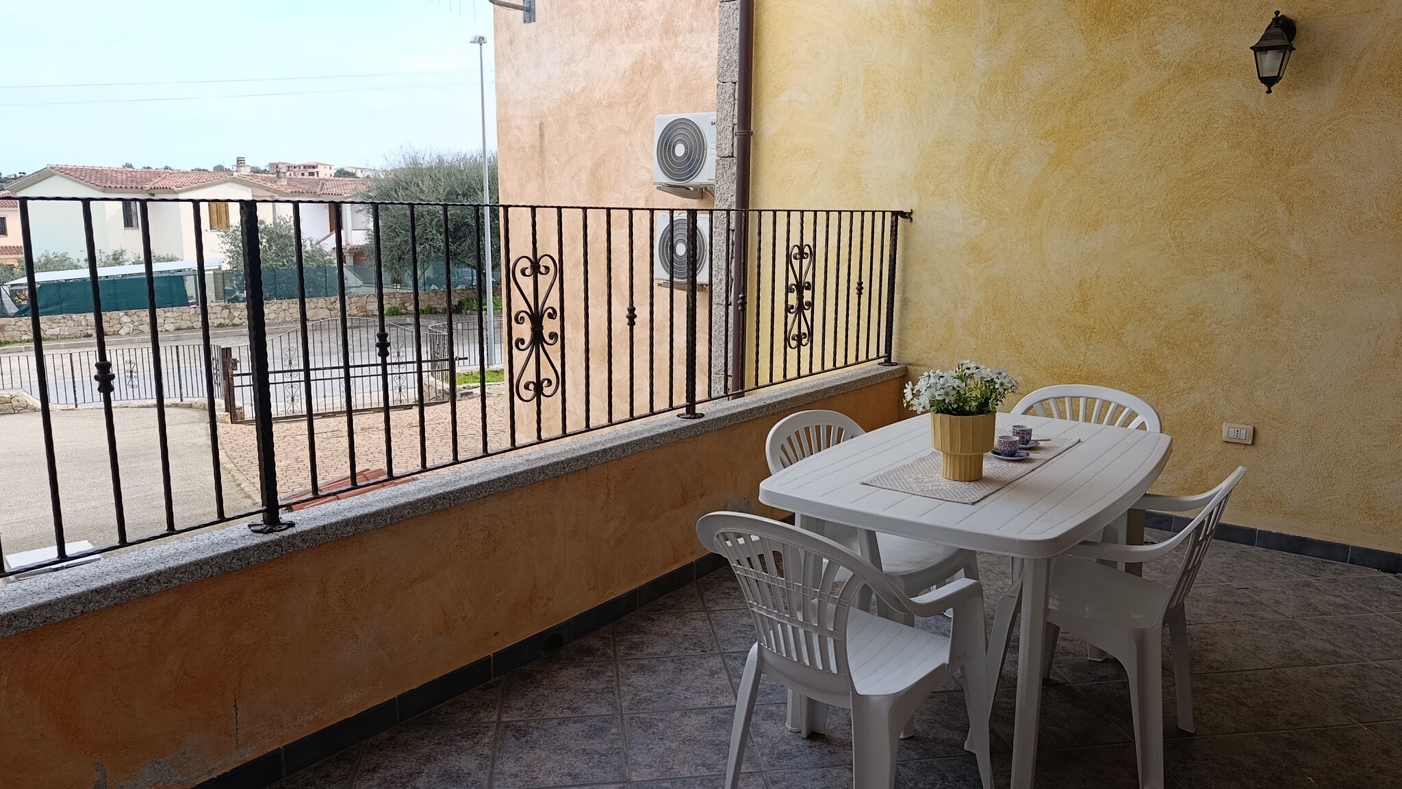 Italianway Budoni Pavoncella Gialla